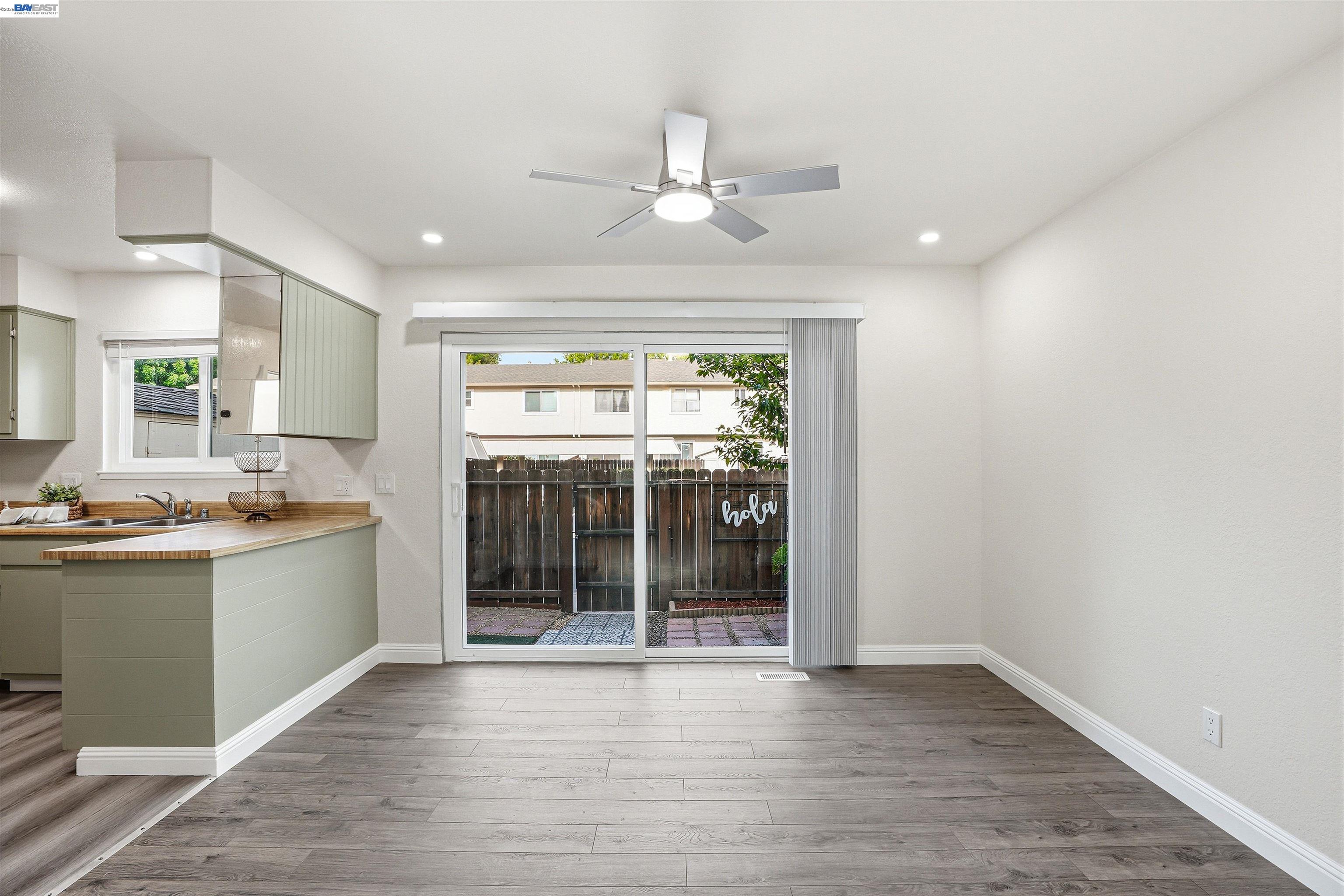 Photo #7: 41132804 Listing: Photo #7