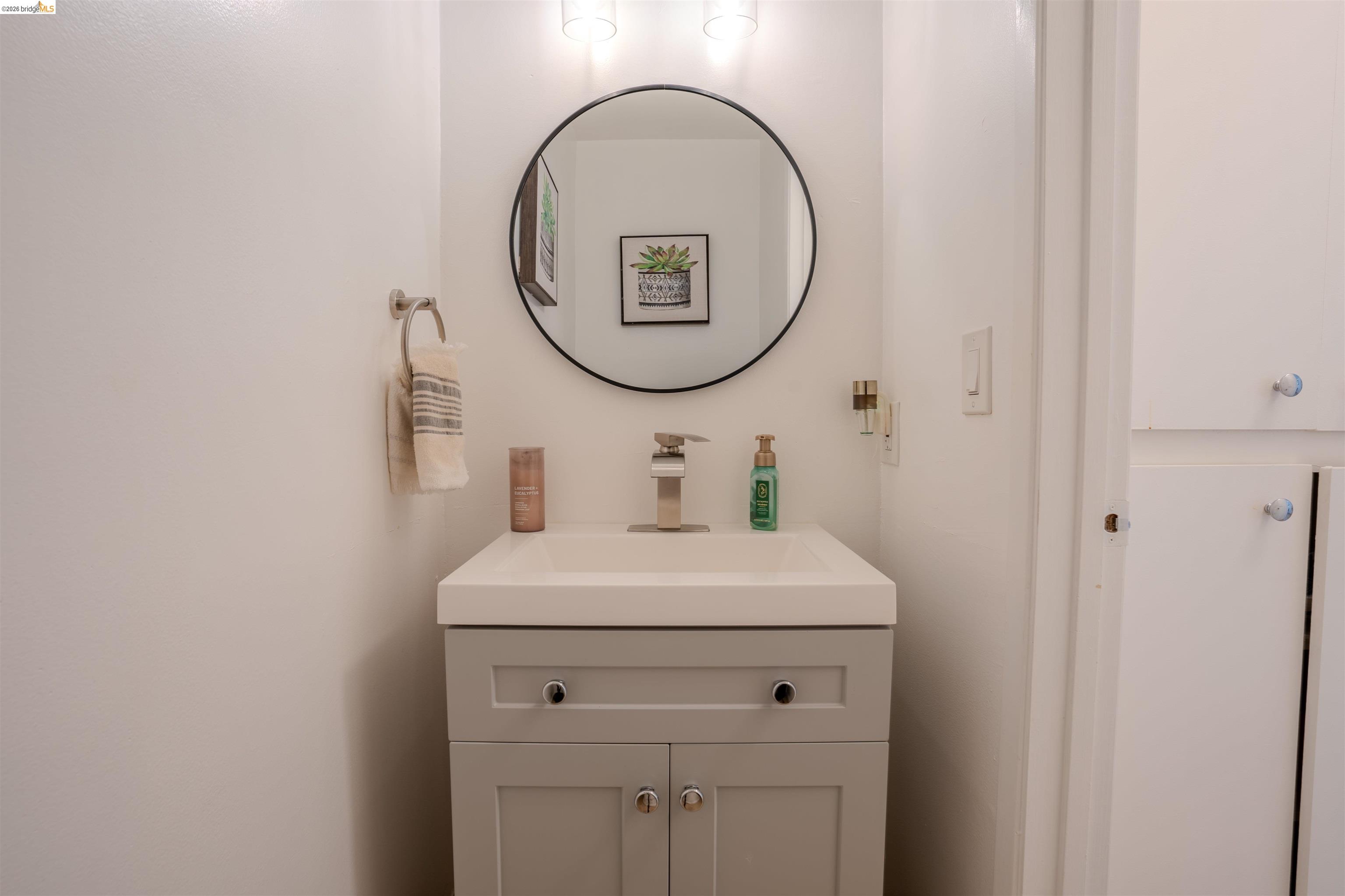 Photo #5: 41132809 Listing: Photo #5