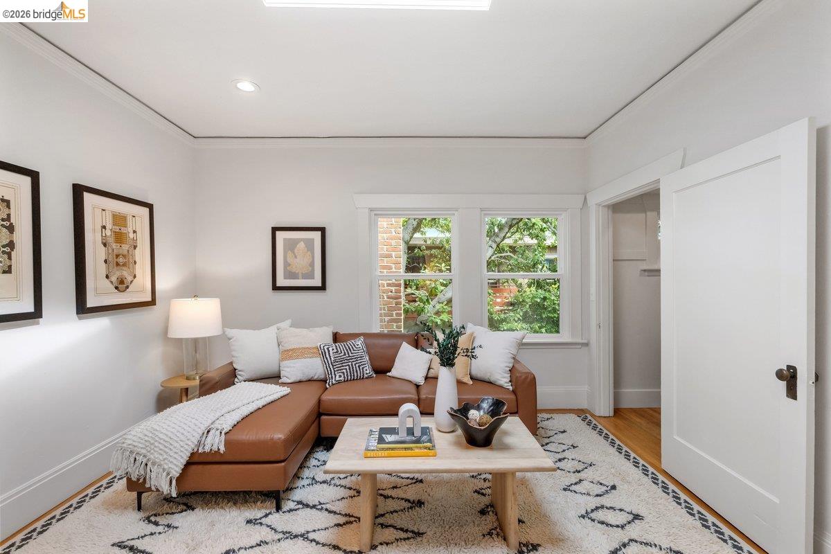 Photo #3: 41132817 Listing: Photo #3