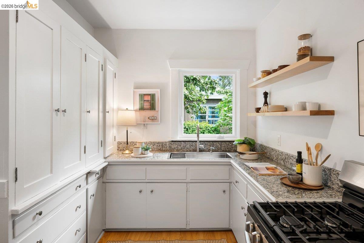 Photo #8: 41132817 Listing: Photo #8