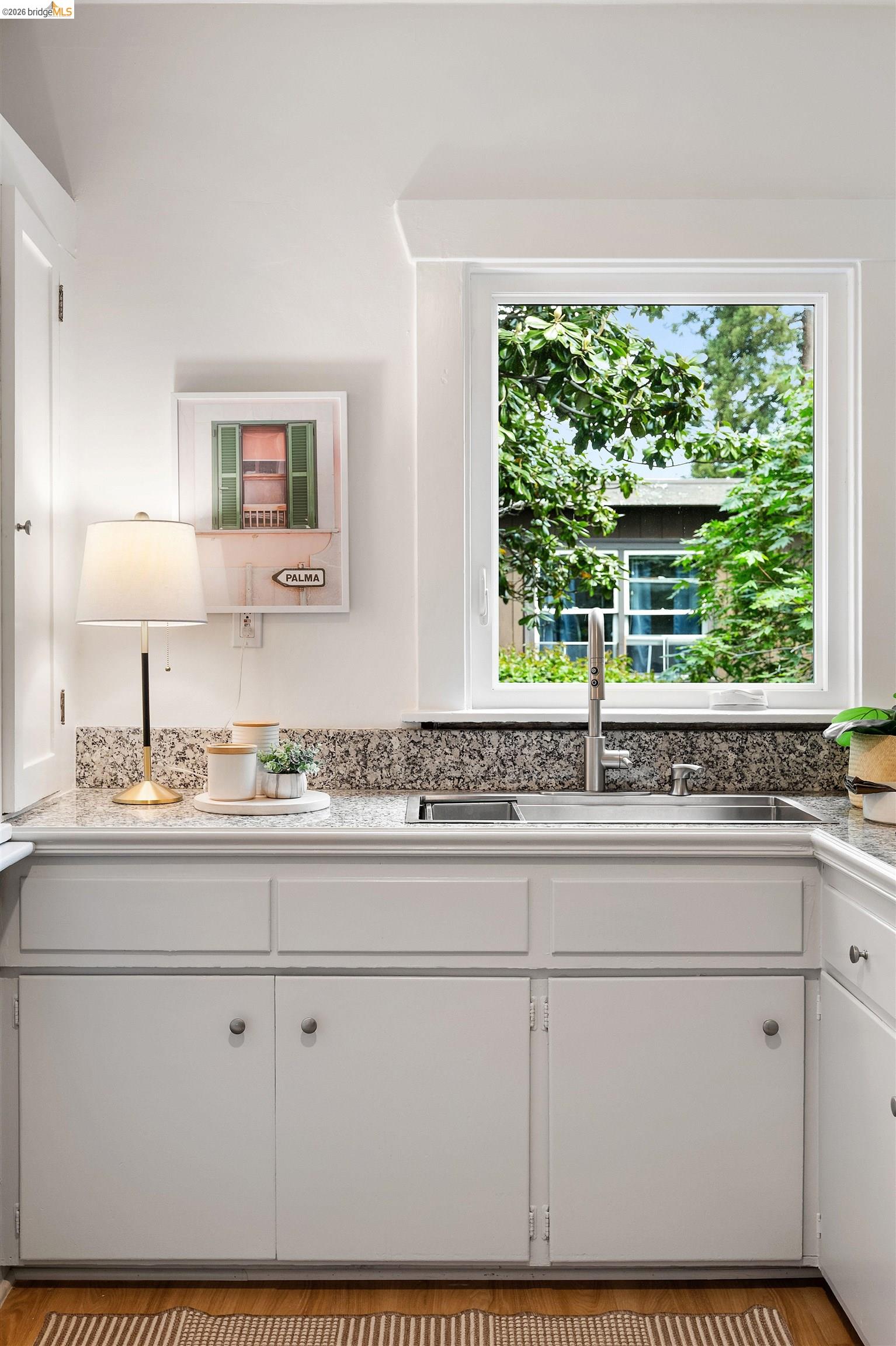 Photo #9: 41132817 Listing: Photo #9