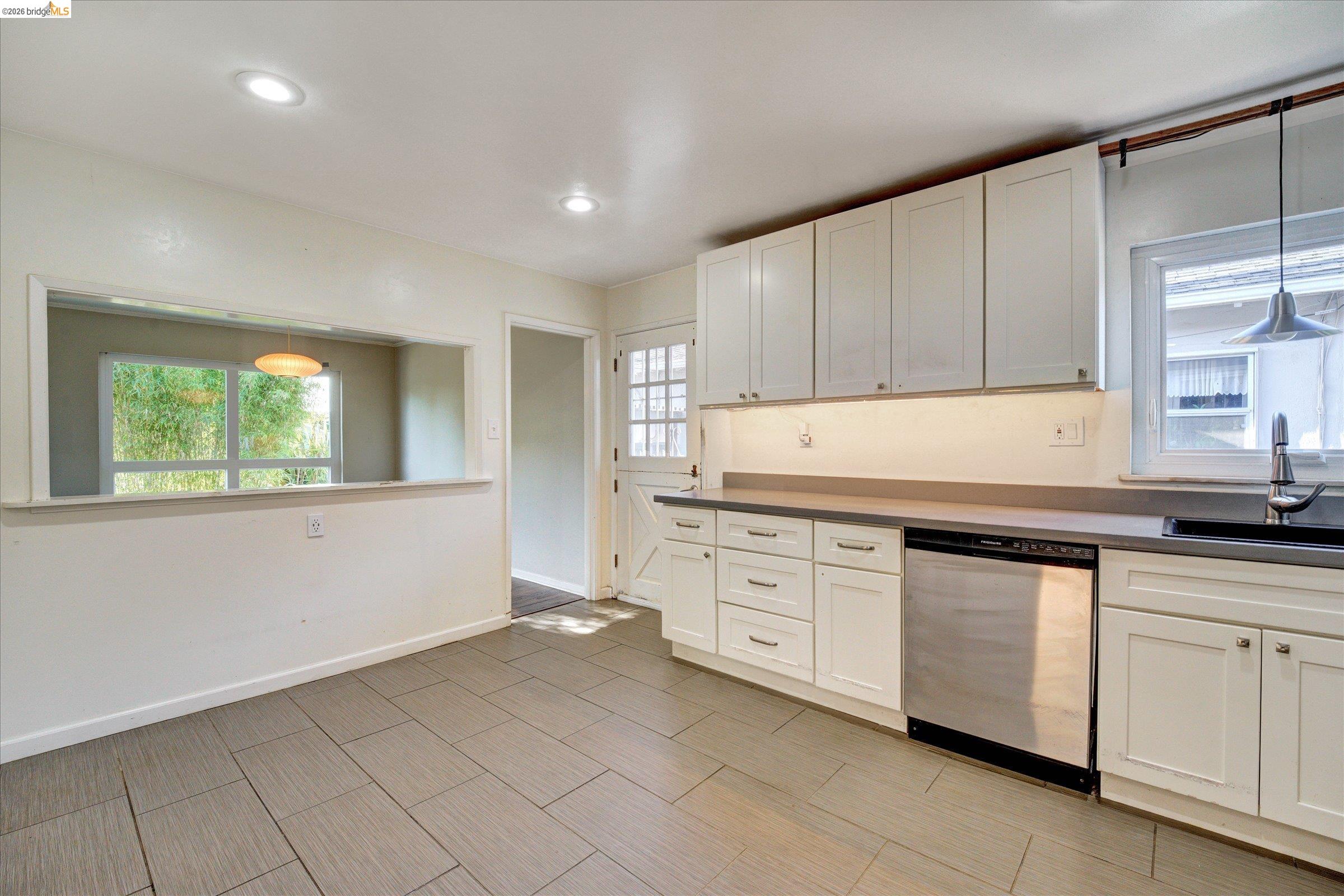 645 31St St, Richmond CA 94804 — photo 19