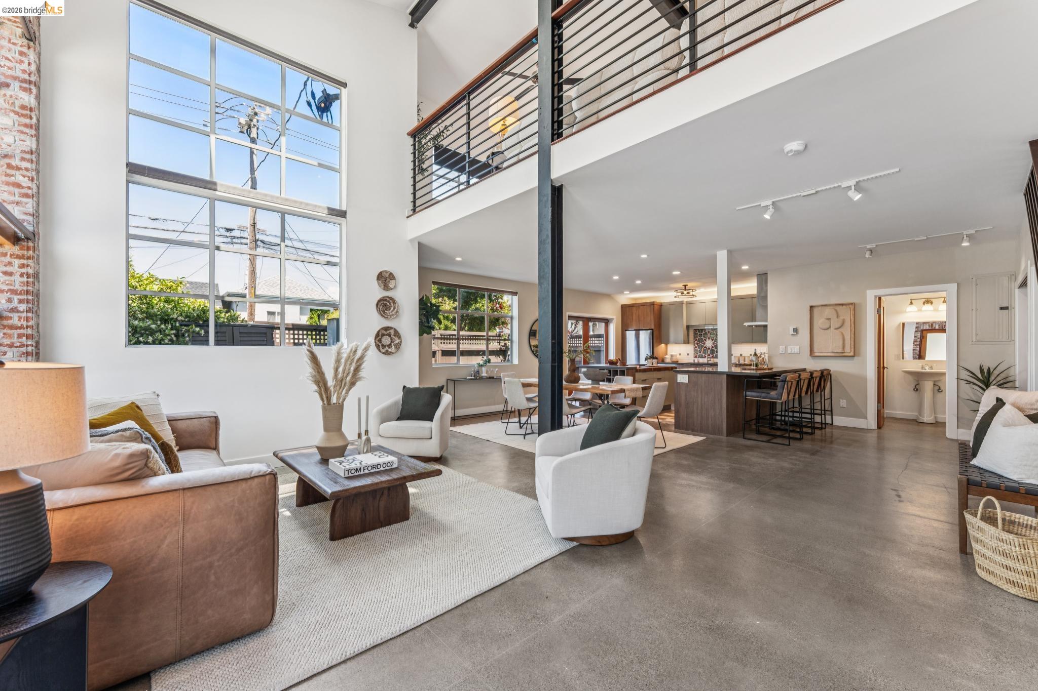 Photo #1: 41132826 Listing: Photo #1