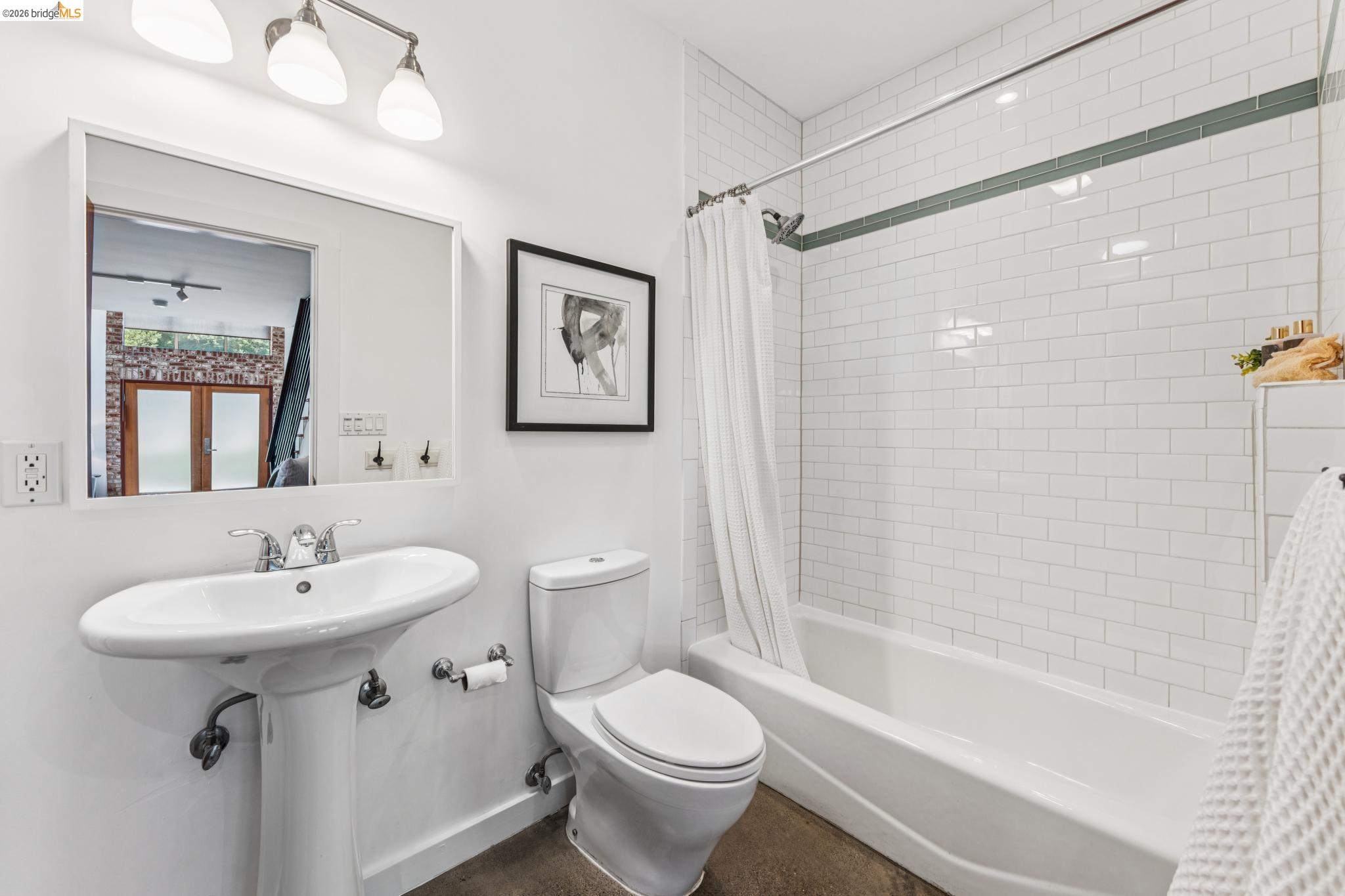 Photo #33: 41132826 Listing: Photo #33