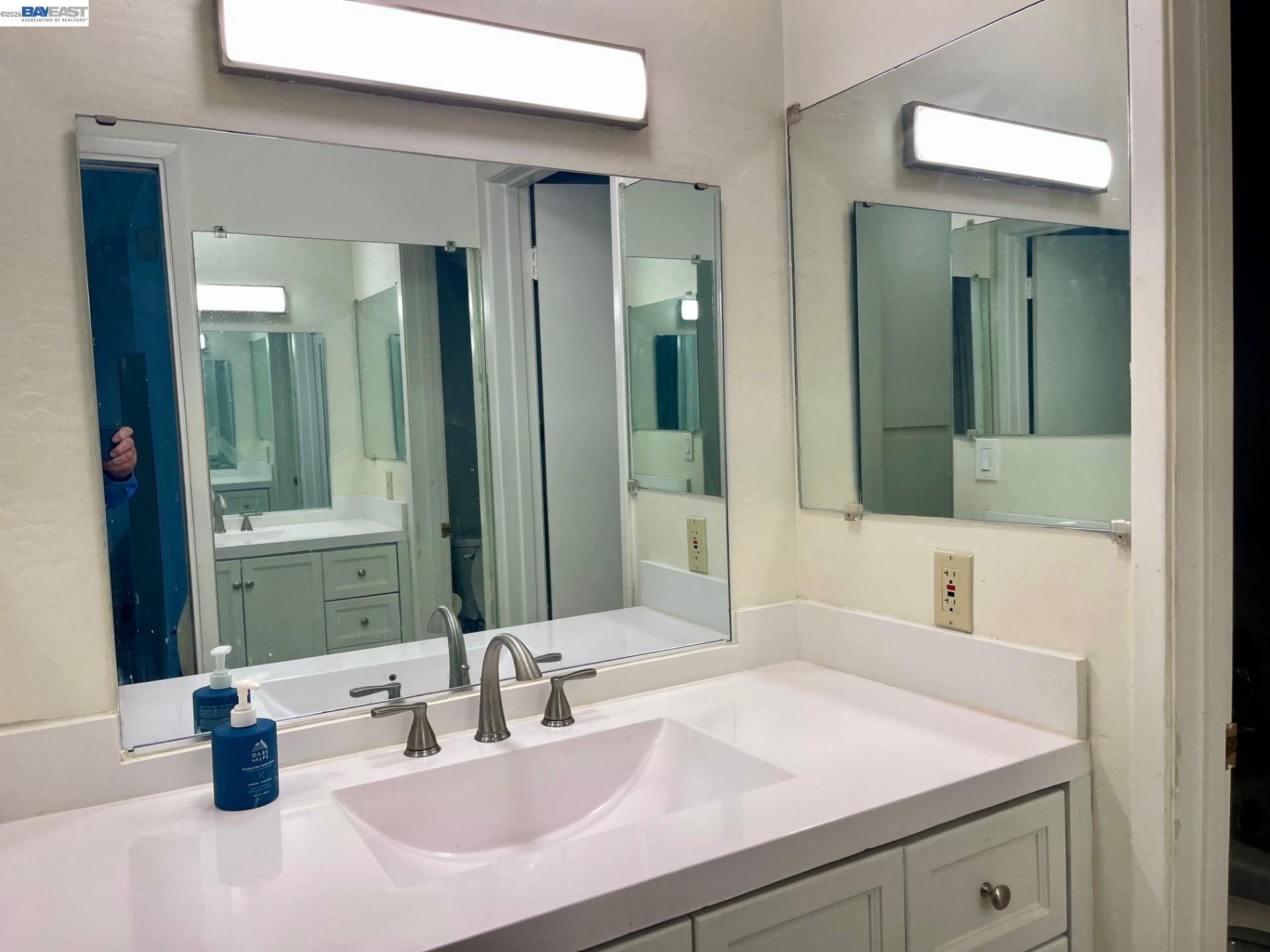 Photo #3: 41132833 Listing: Photo #3