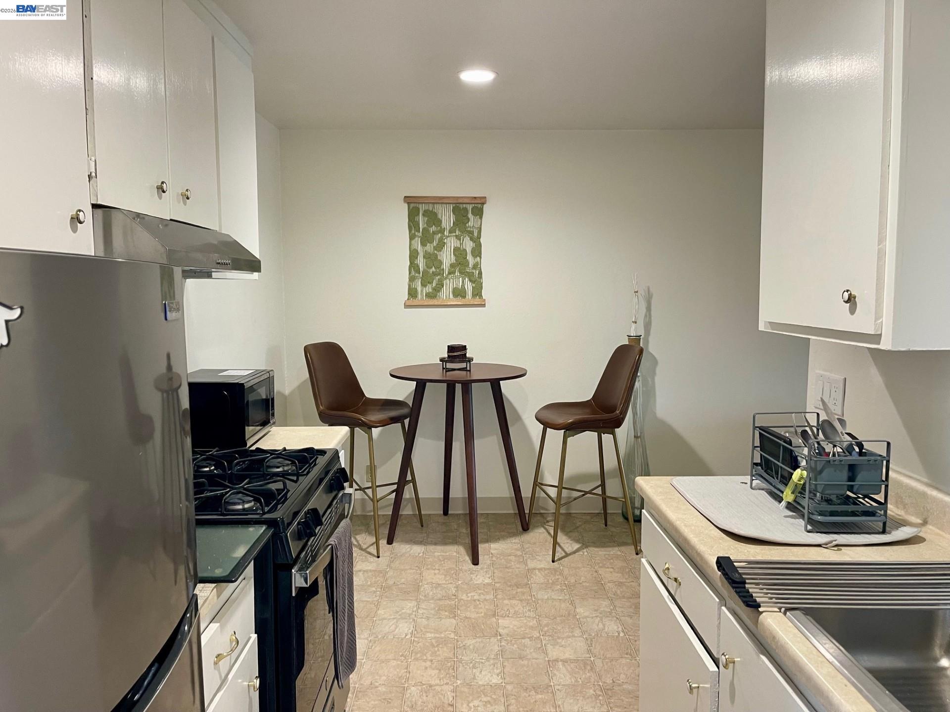 Photo #6: 41132833 Listing: Photo #6