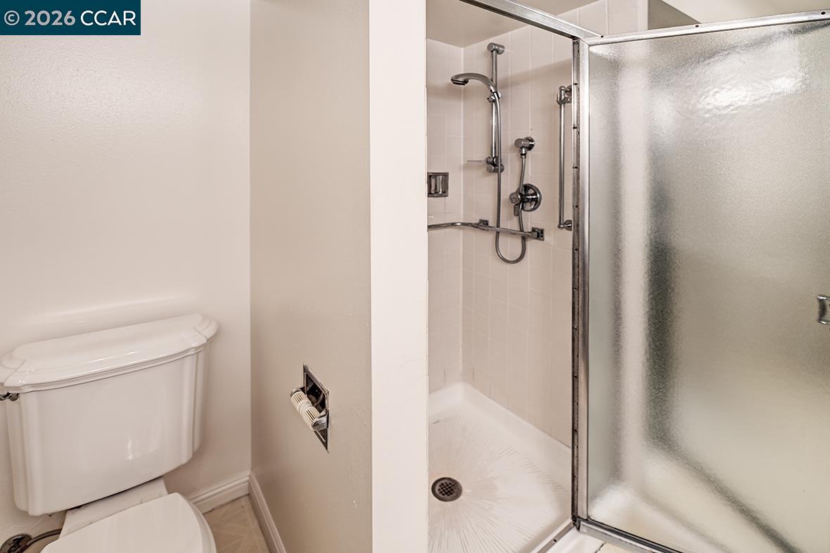 Photo #24: 41132837 Listing: Photo #24