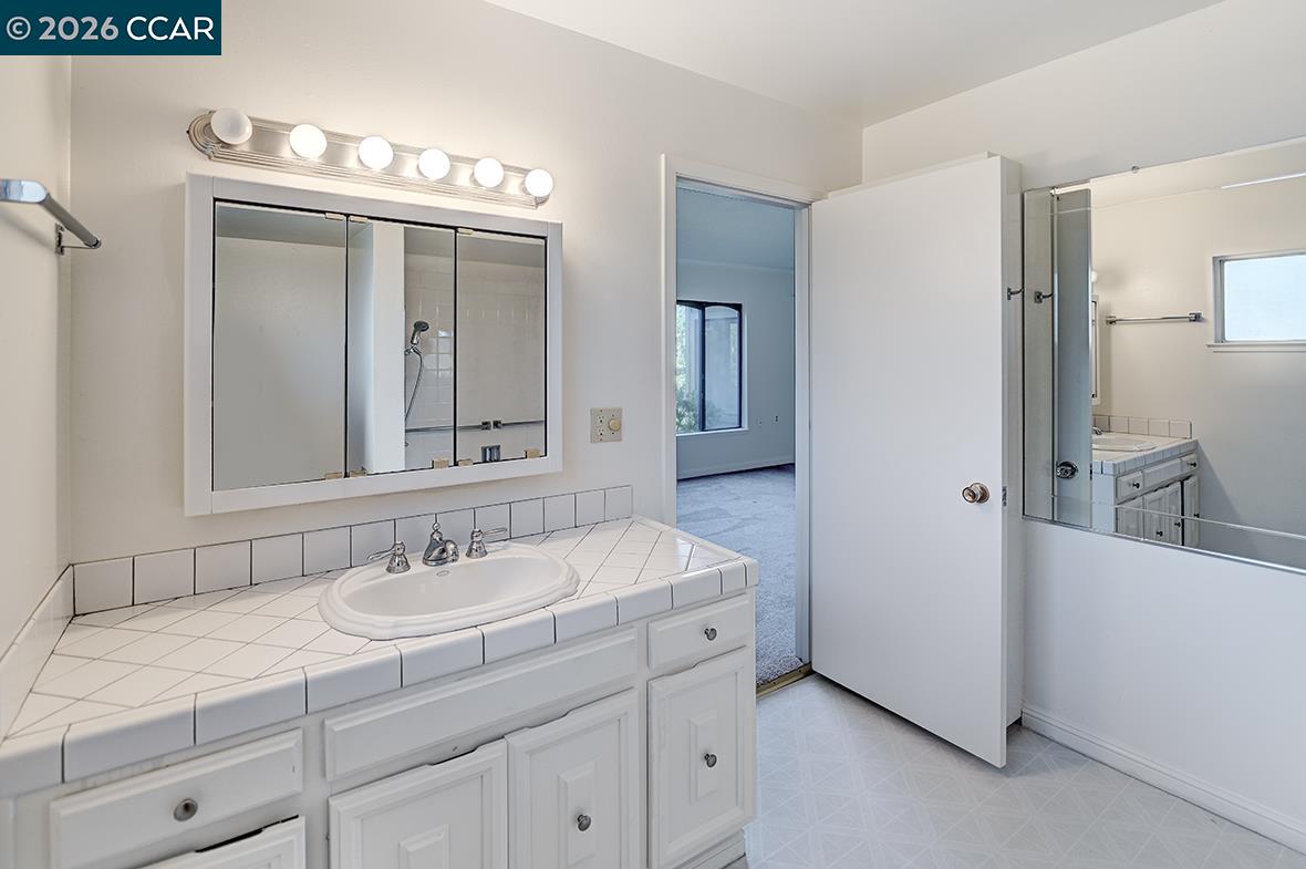 Photo #29: 41132837 Listing: Photo #29