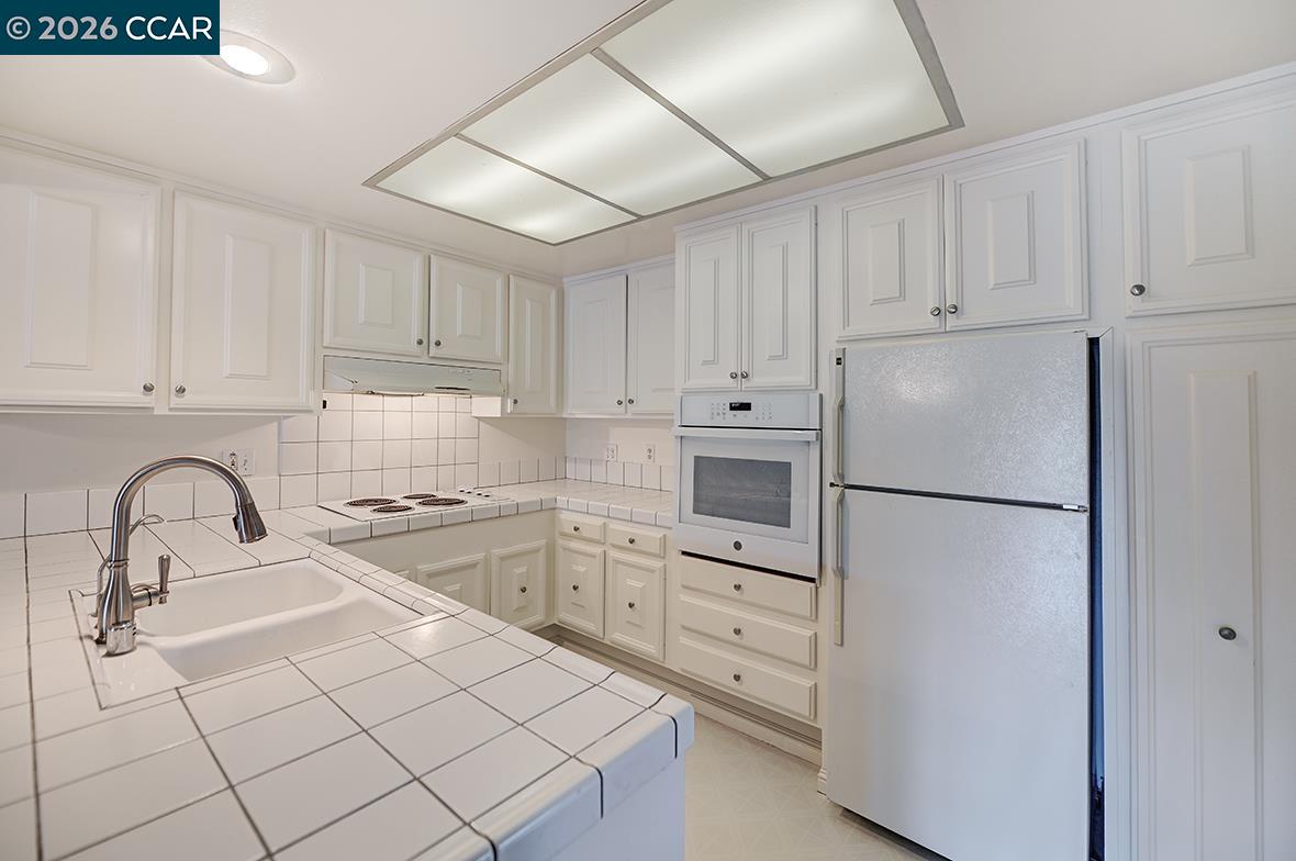 Photo #9: 41132837 Listing: Photo #9