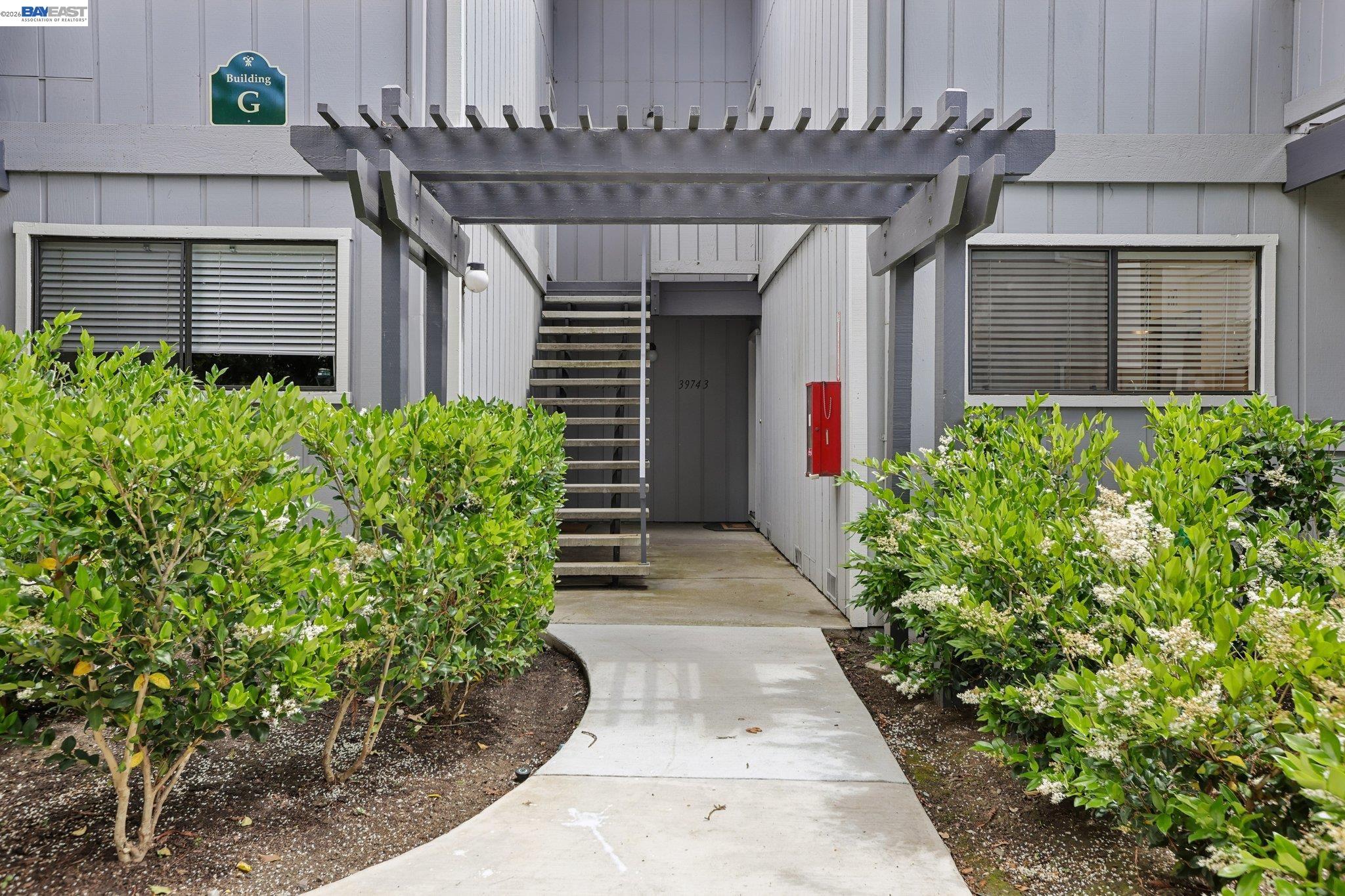 Photo #2: 41132842 Listing: Photo #2