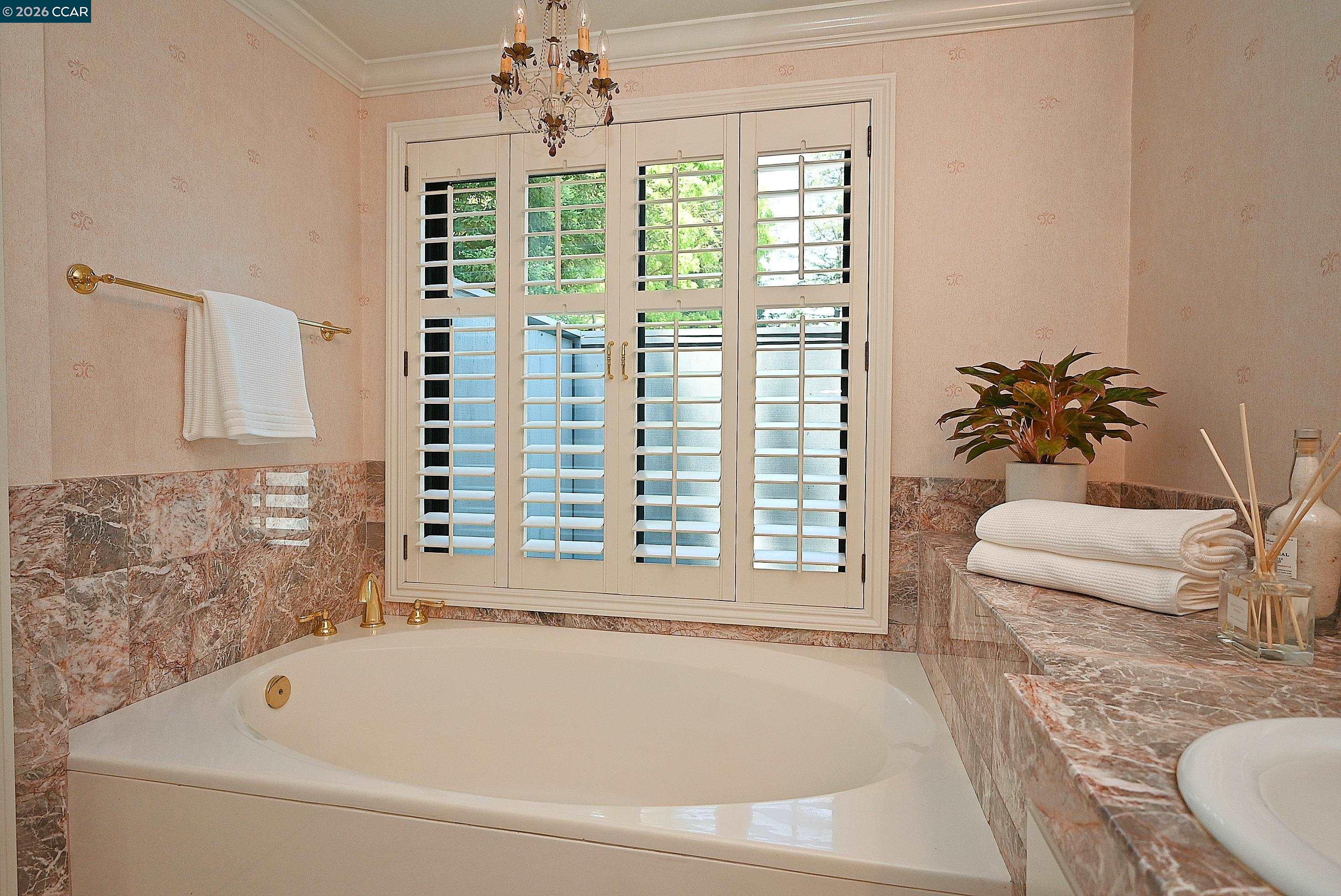 Photo #20: 41132853 Listing: Photo #20
