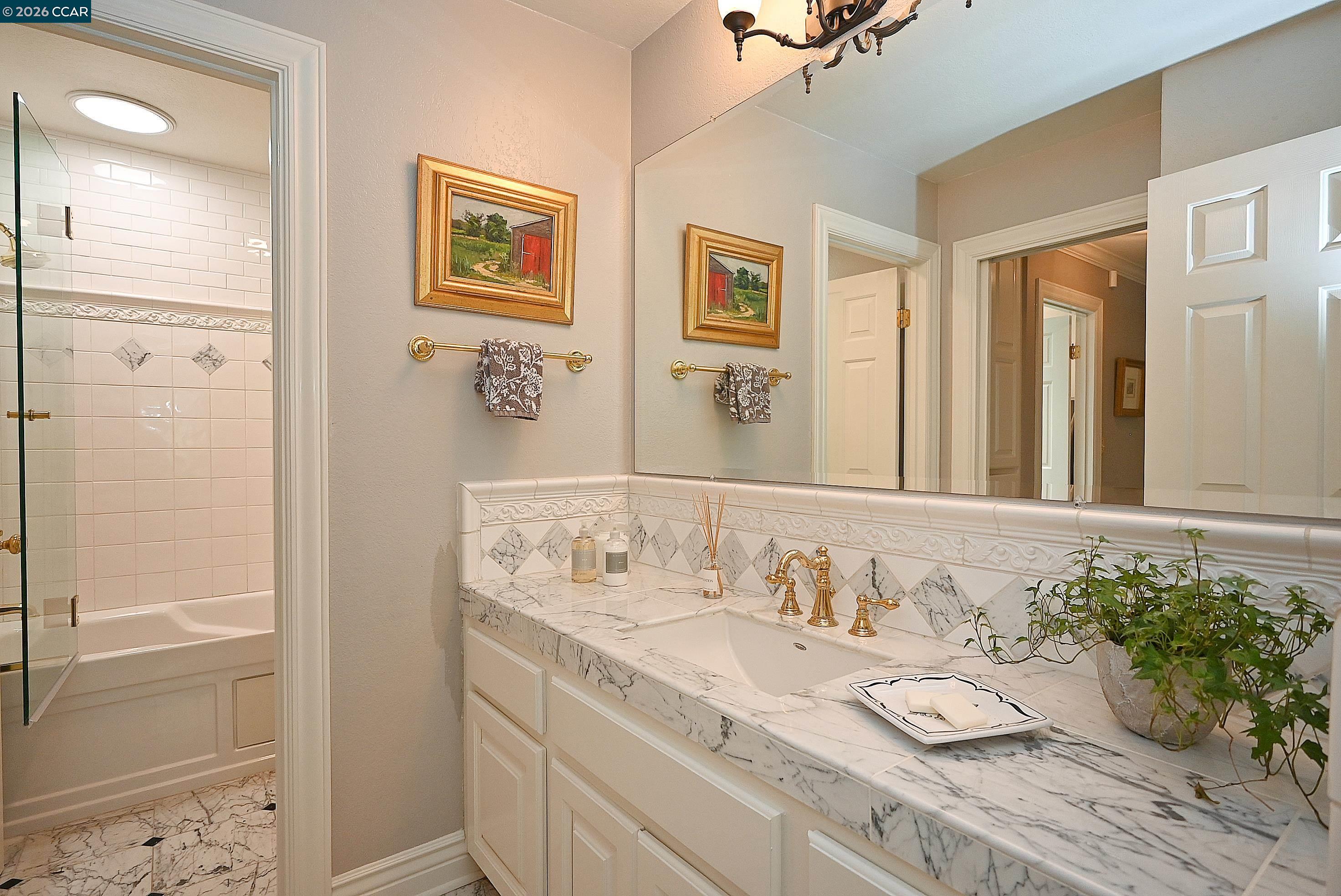 Photo #32: 41132853 Listing: Photo #32