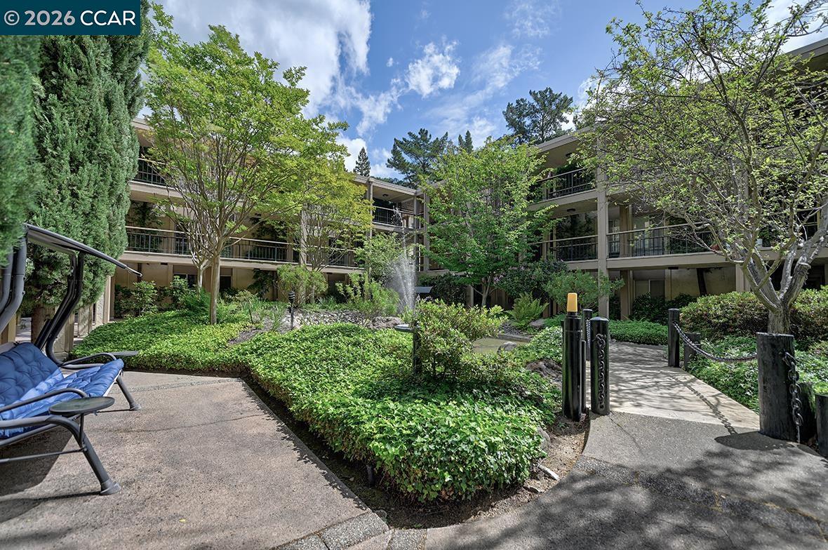 Photo #3: 41132862 Listing: Photo #3