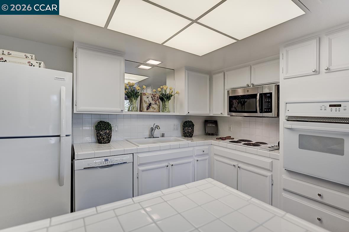 Photo #10: 41132862 Listing: Photo #10