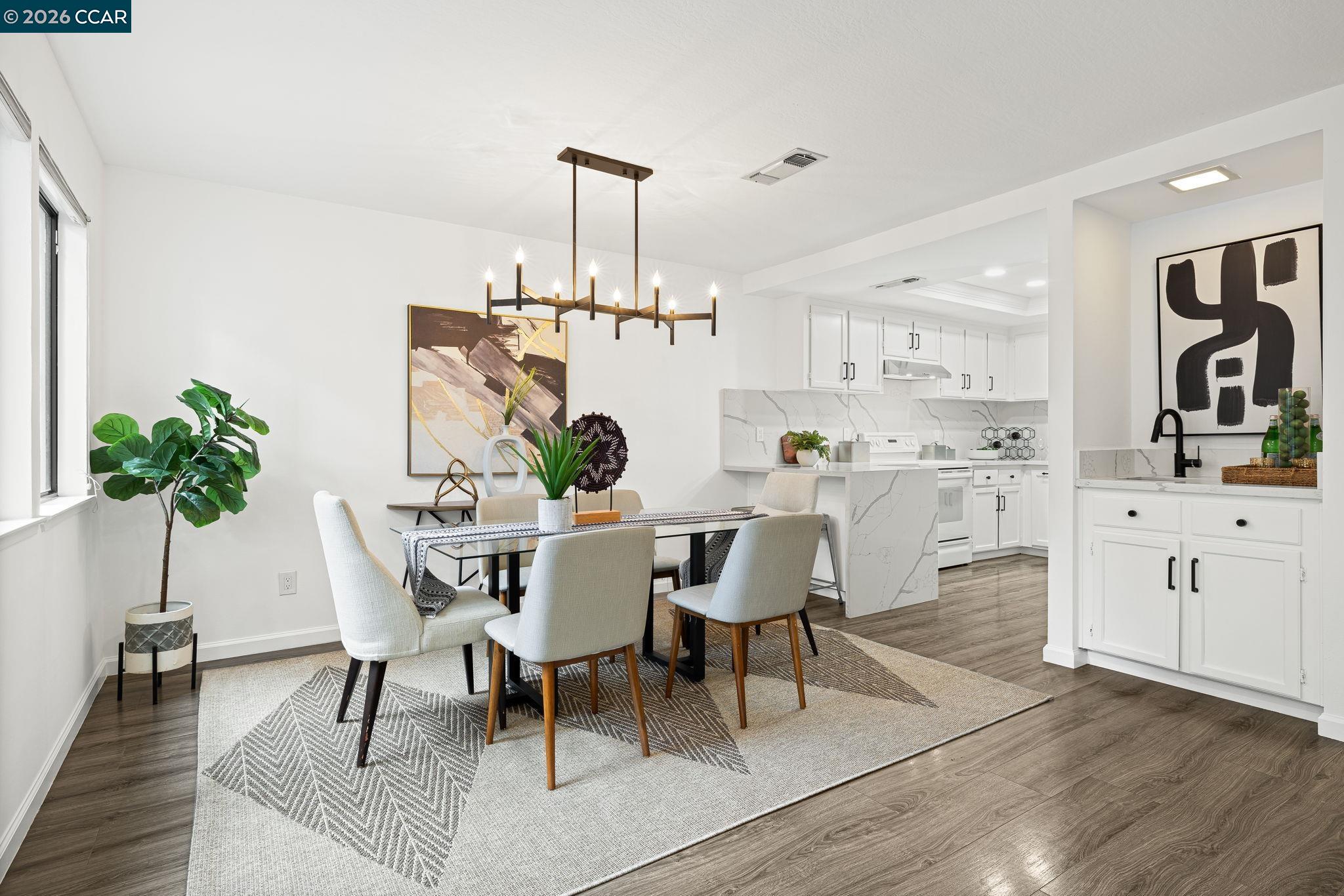 Photo #5: 41132880 Listing: Photo #5