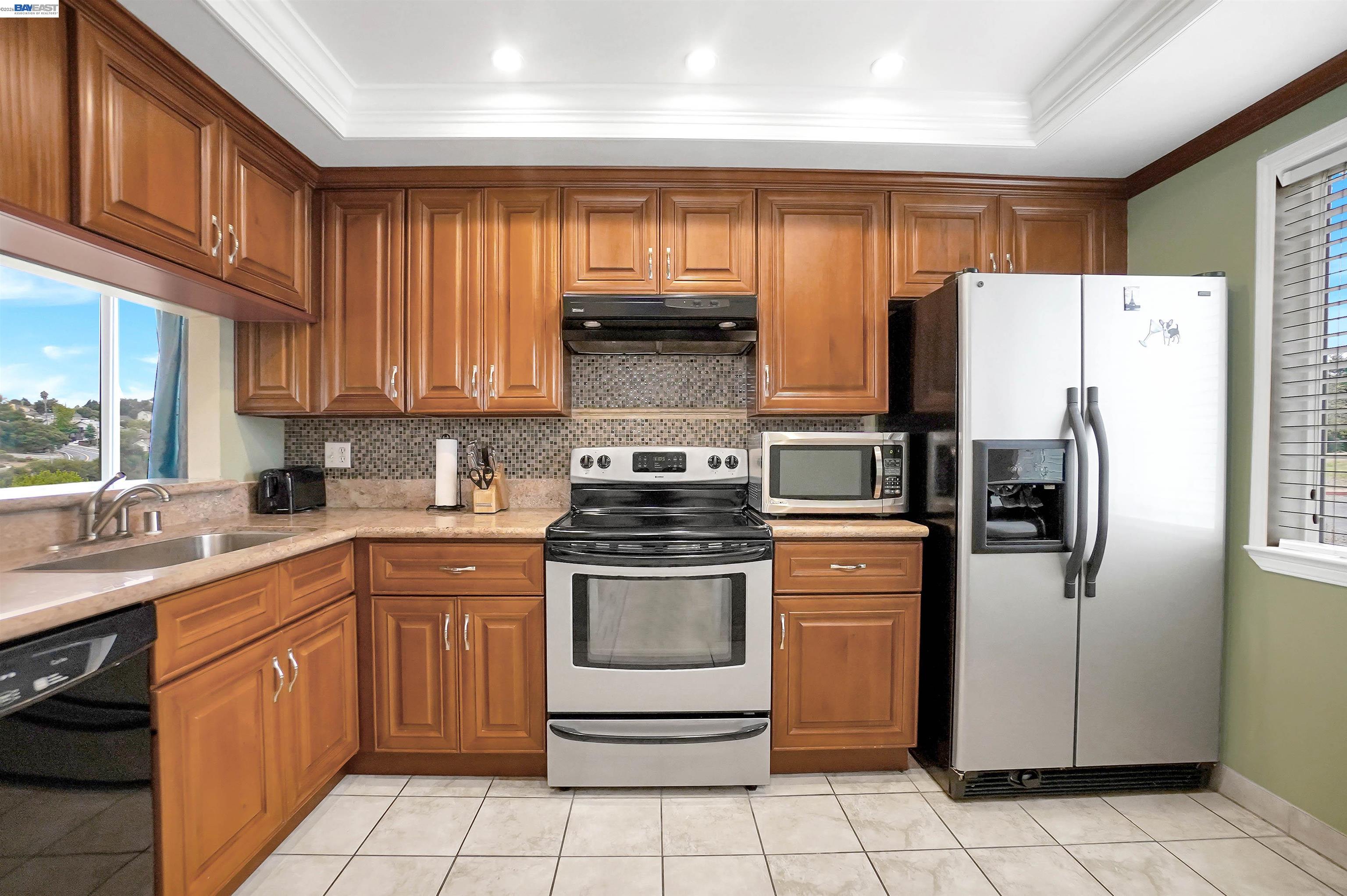 Photo #3: 41132884 Listing: Photo #3