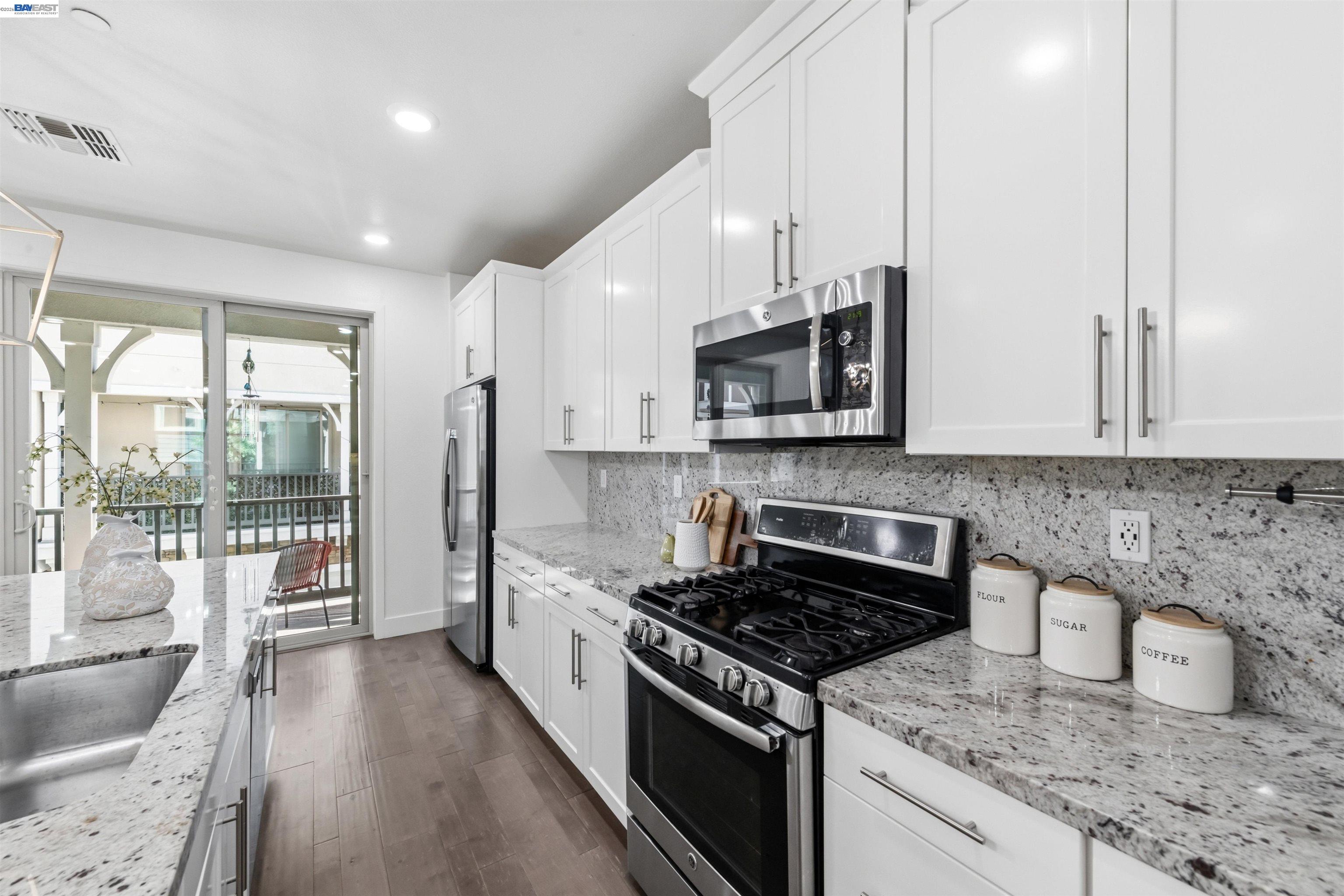 Photo #9: 41132891 Listing: Photo #9