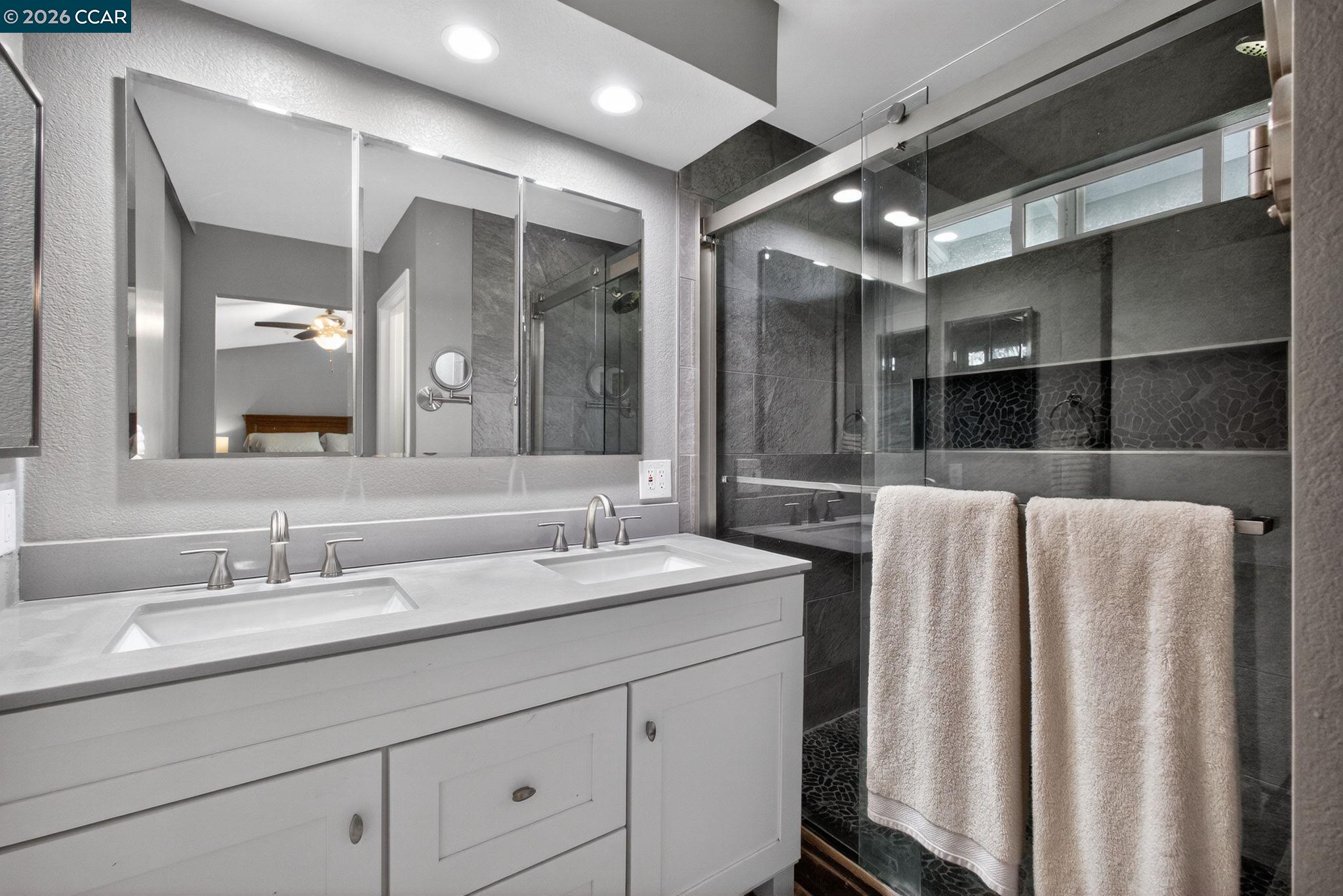 Photo #31: 41132899 Listing: Photo #31