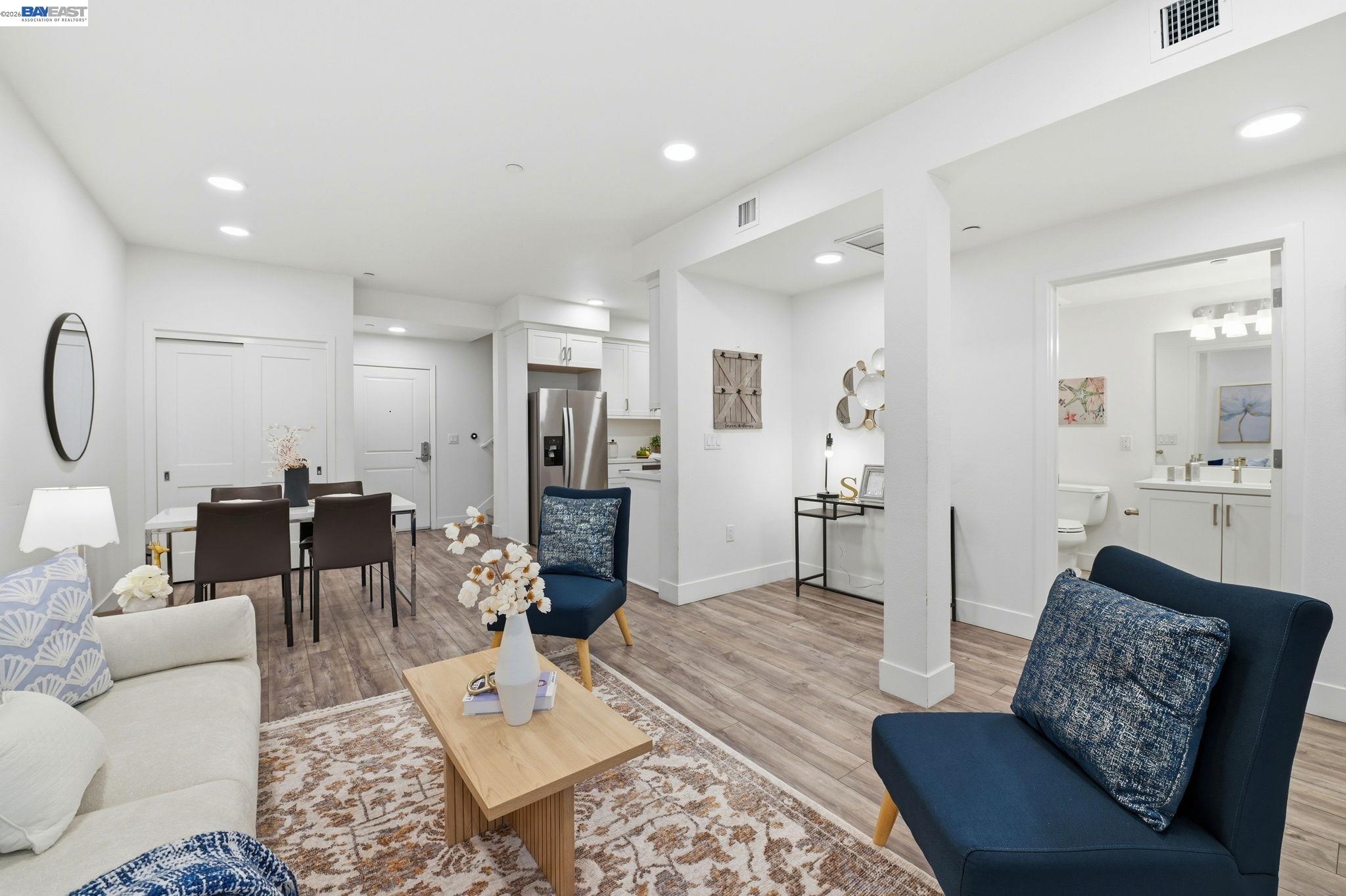 Photo #1: 41132901 Listing: Photo #1