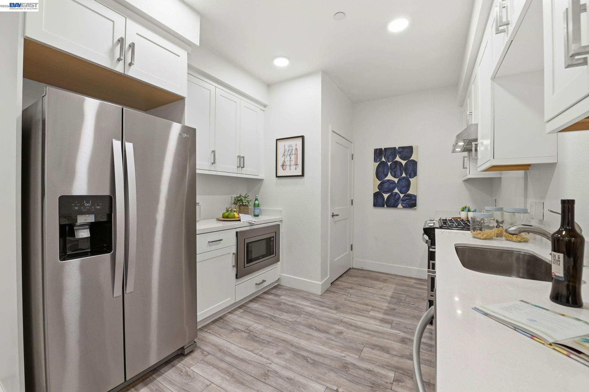 Photo #8: 41132901 Listing: Photo #8