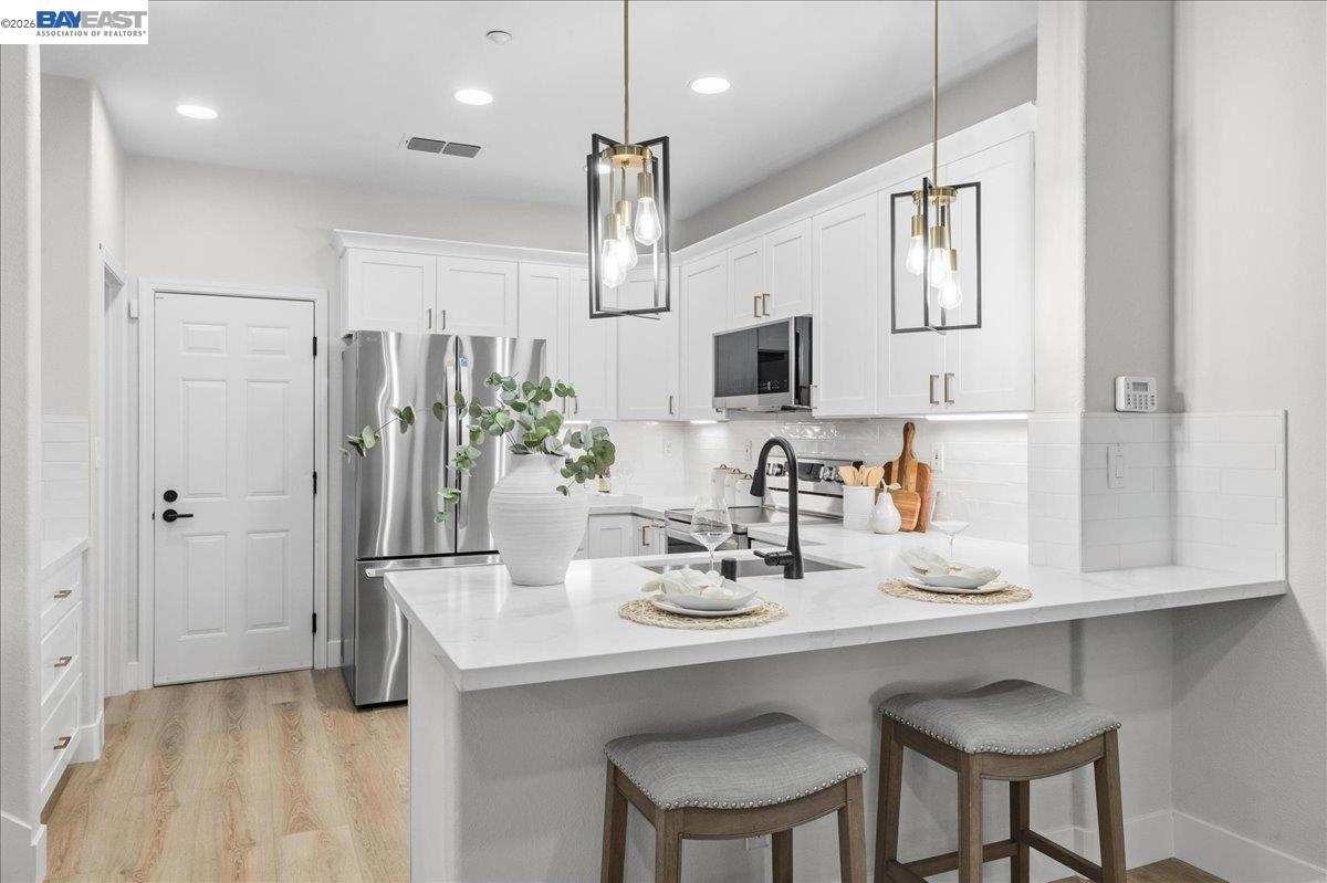 Photo #5: 41132902 Listing: Photo #5