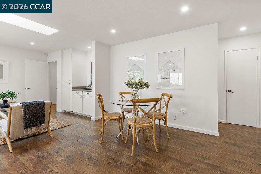 Photo #12: 41132905 Listing: Photo #12