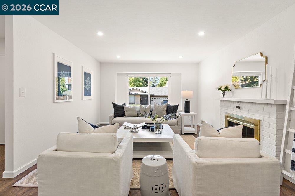 Photo #7: 41132905 Listing: Photo #7