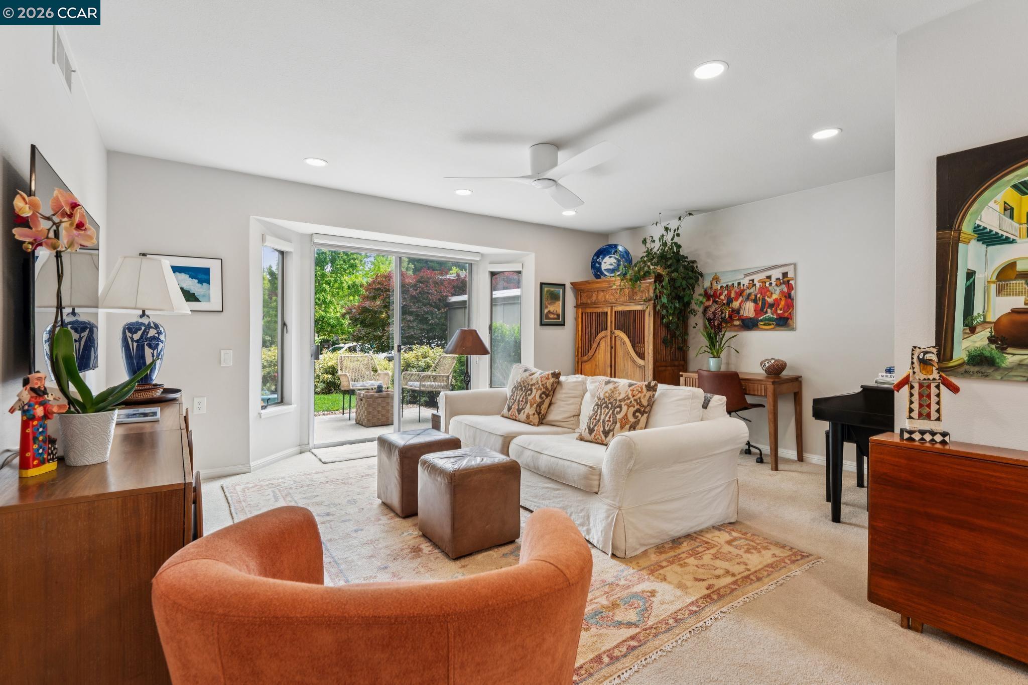 Photo #1: 41132918 Listing: Photo #1