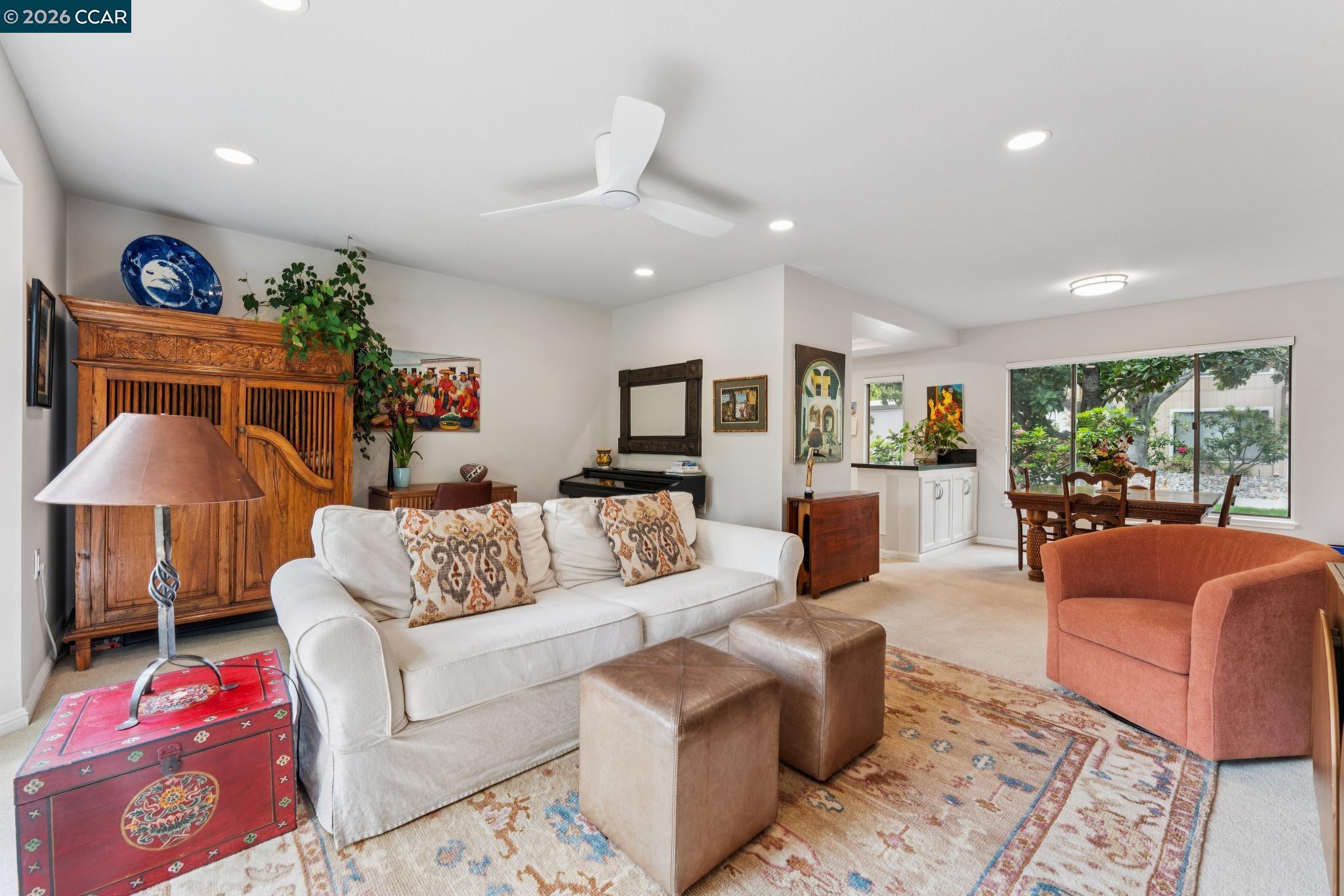 Photo #2: 41132918 Listing: Photo #2