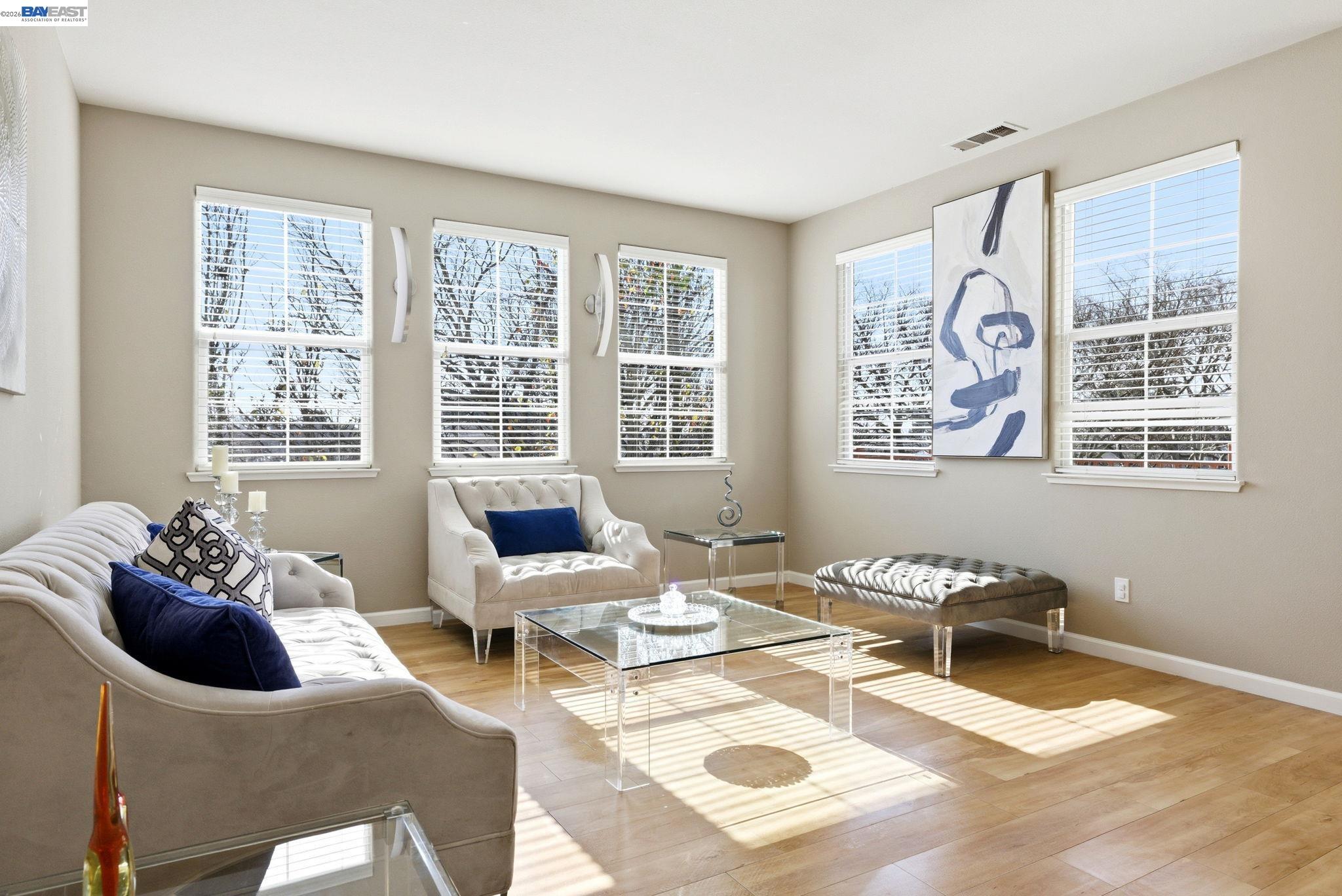 Front Image Thumbnail for BE41132919