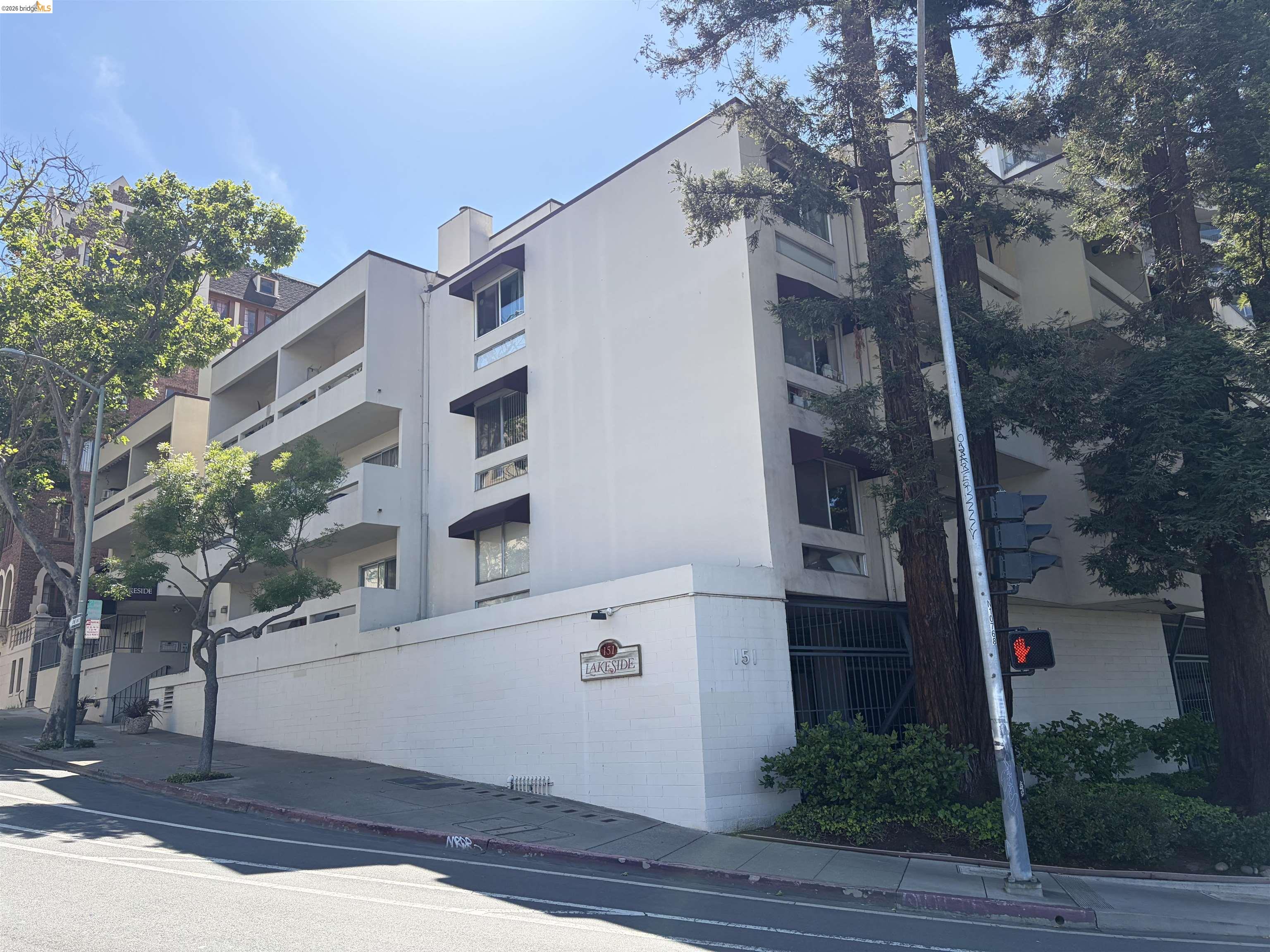 Photo #4: 41132930 Listing: Photo #4