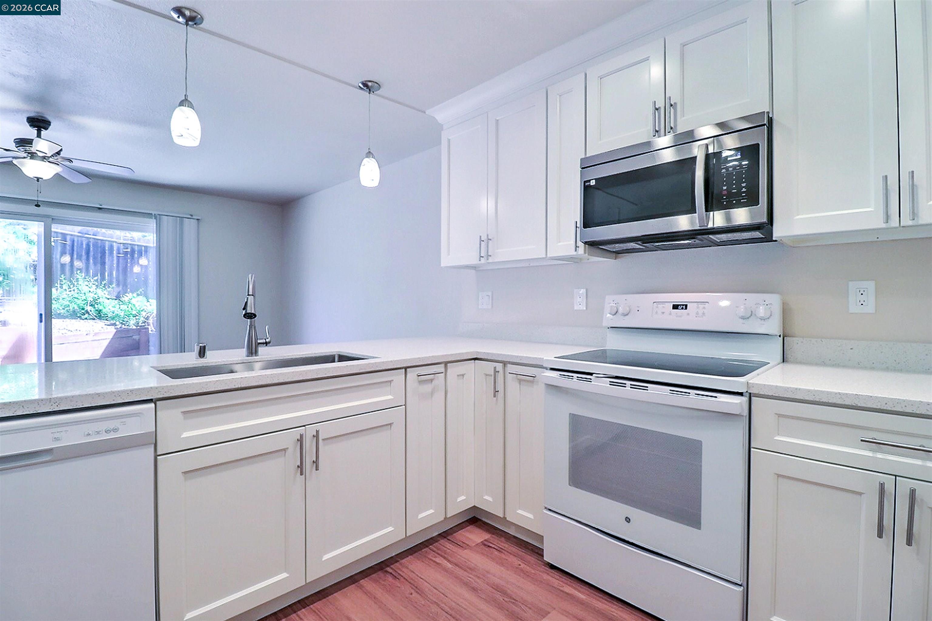 126 Woodview Ct, Martinez CA 94553 — photo 14