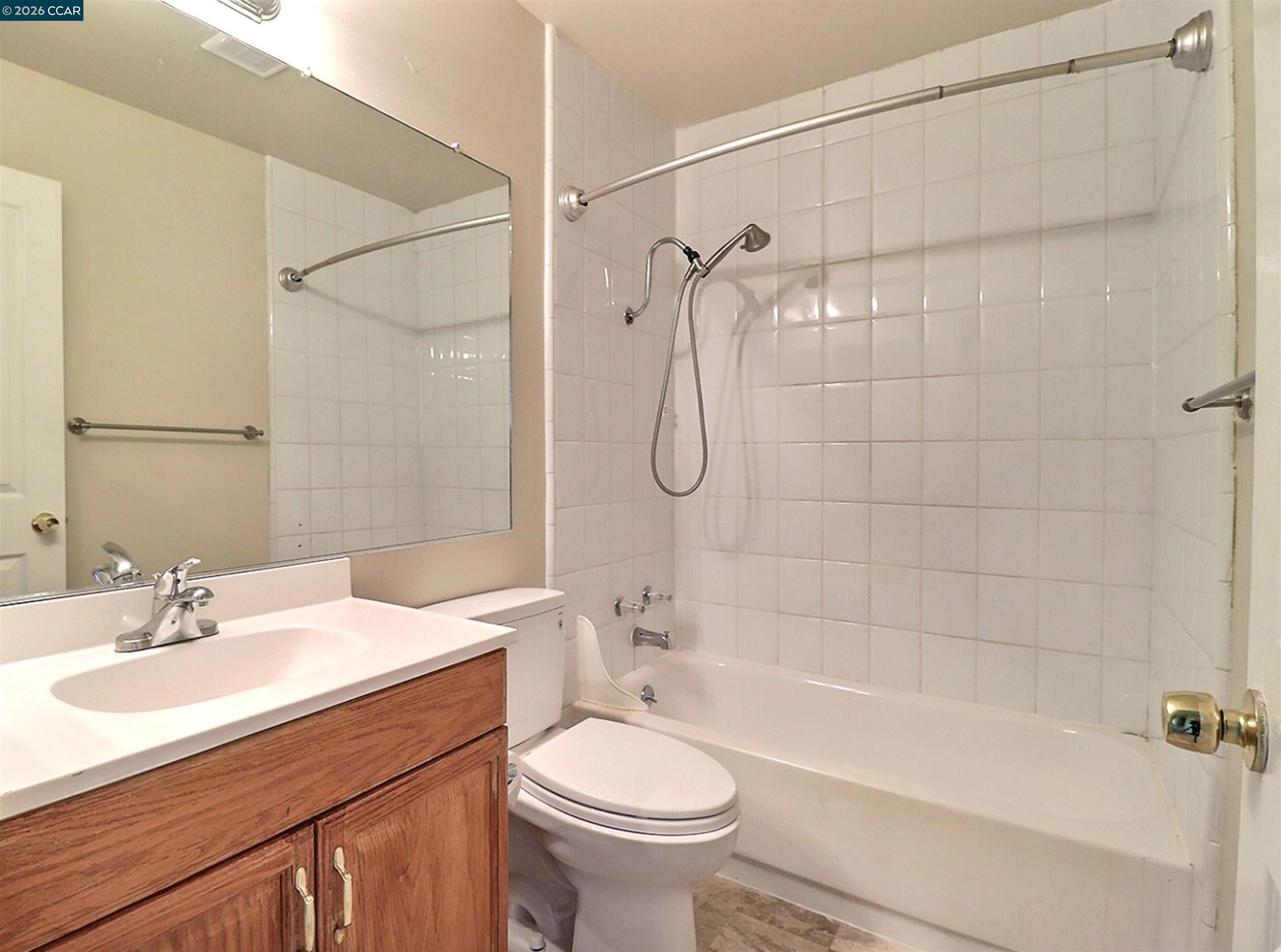 126 Woodview Ct, Martinez CA 94553 — photo 32