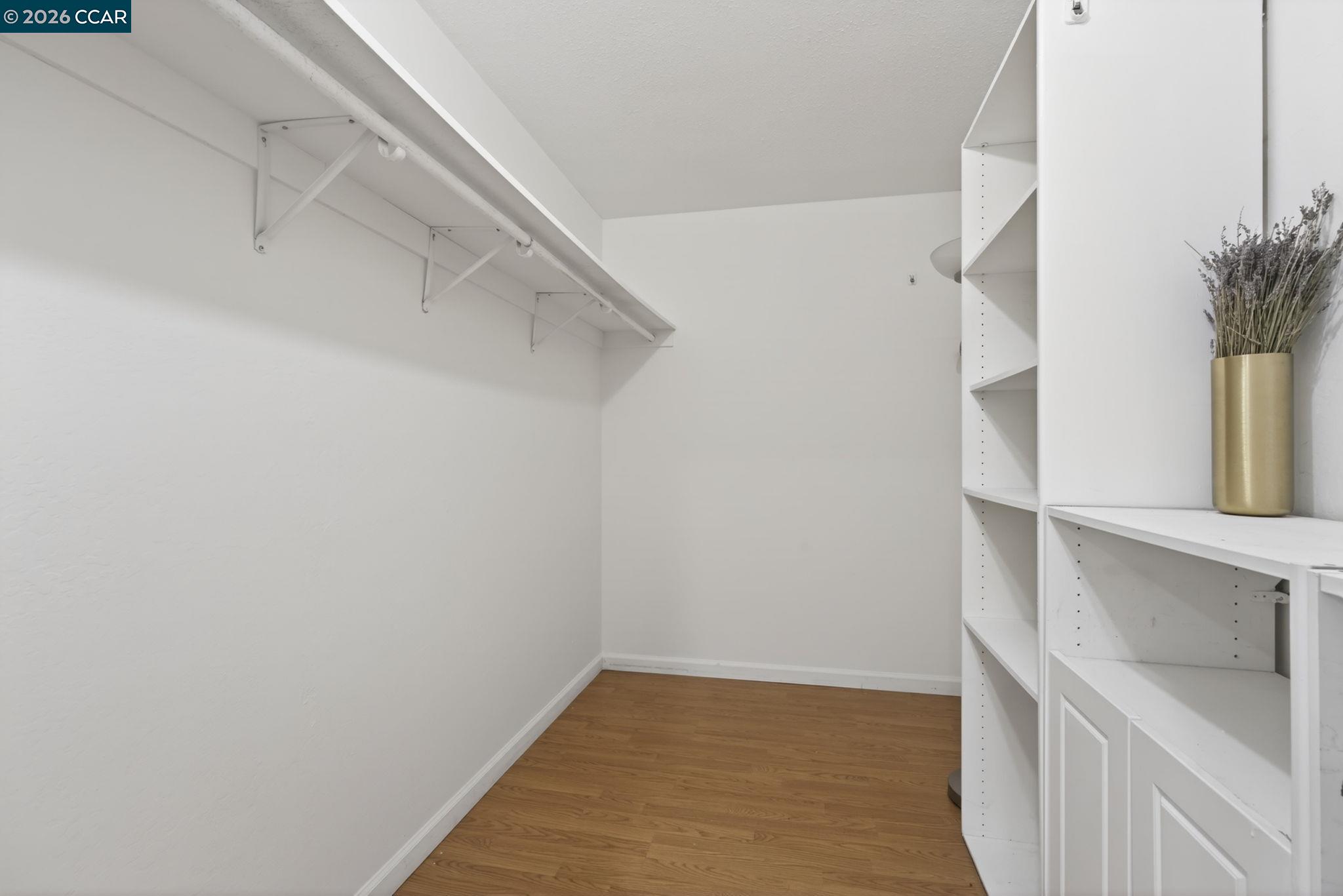 Photo #25: 41132937 Listing: Photo #25