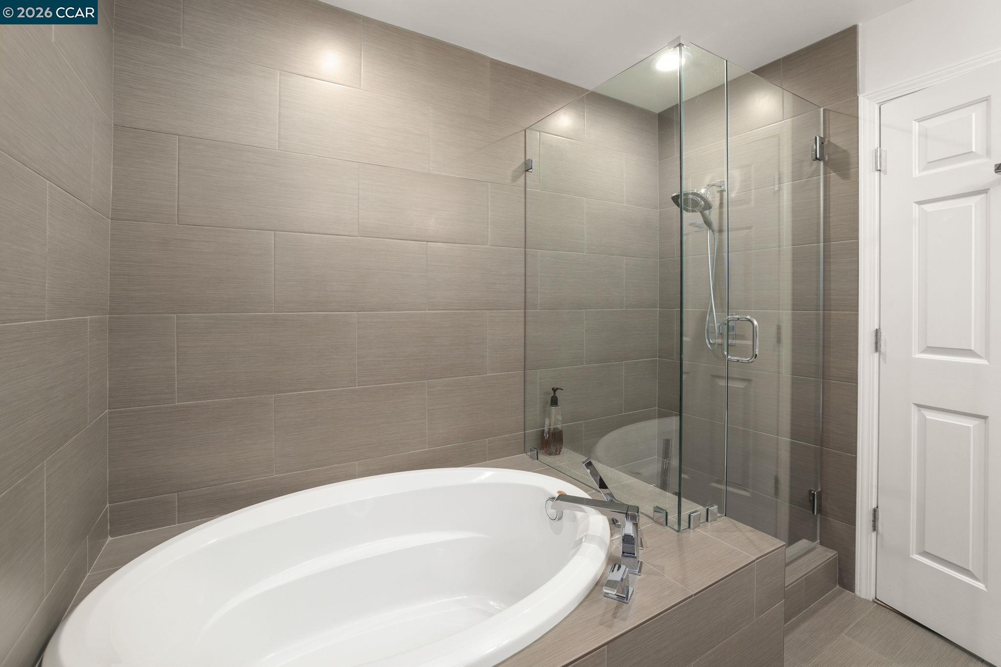 Photo #24: 41132946 Listing: Photo #24