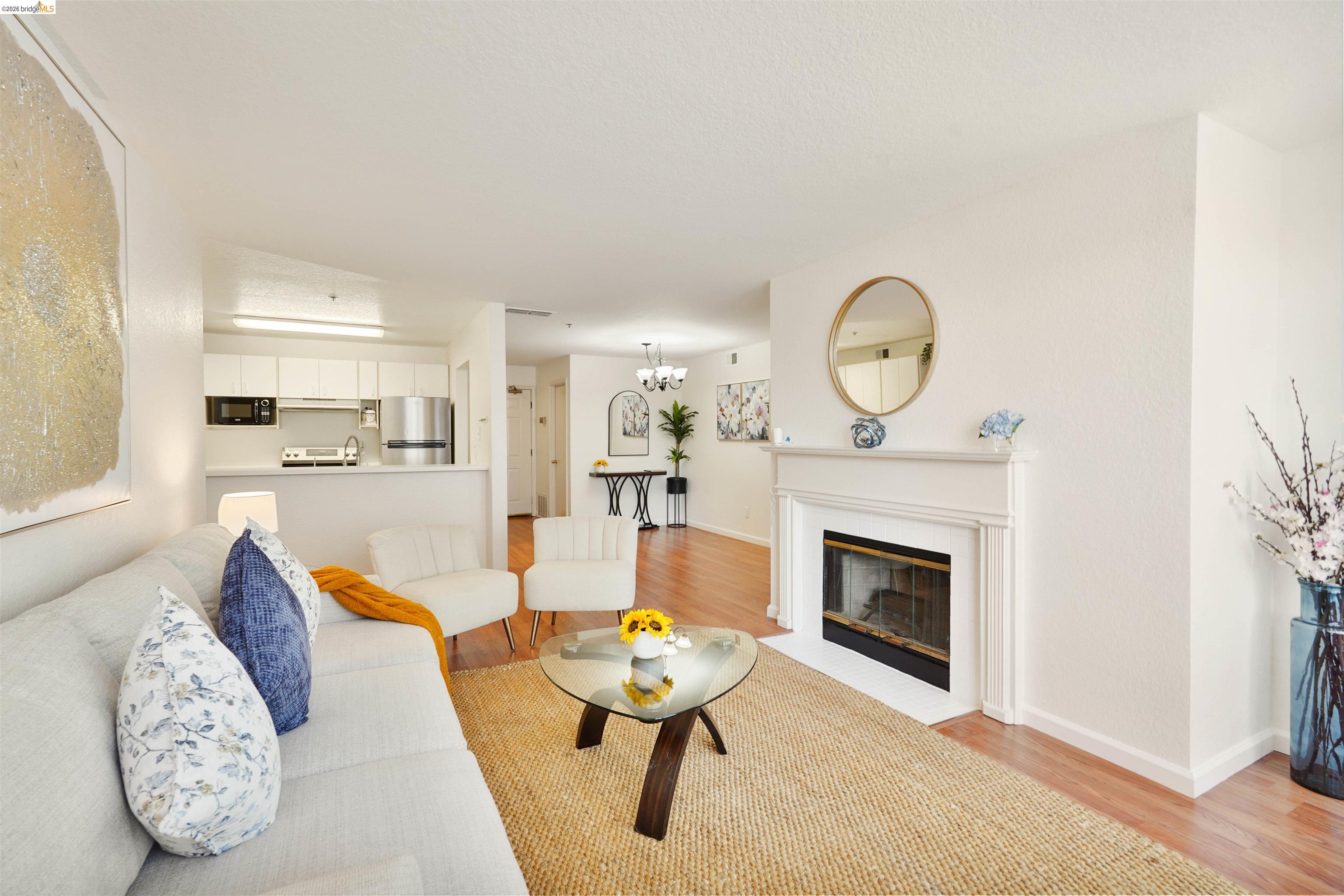 Photo #8: 41132957 Listing: Photo #8
