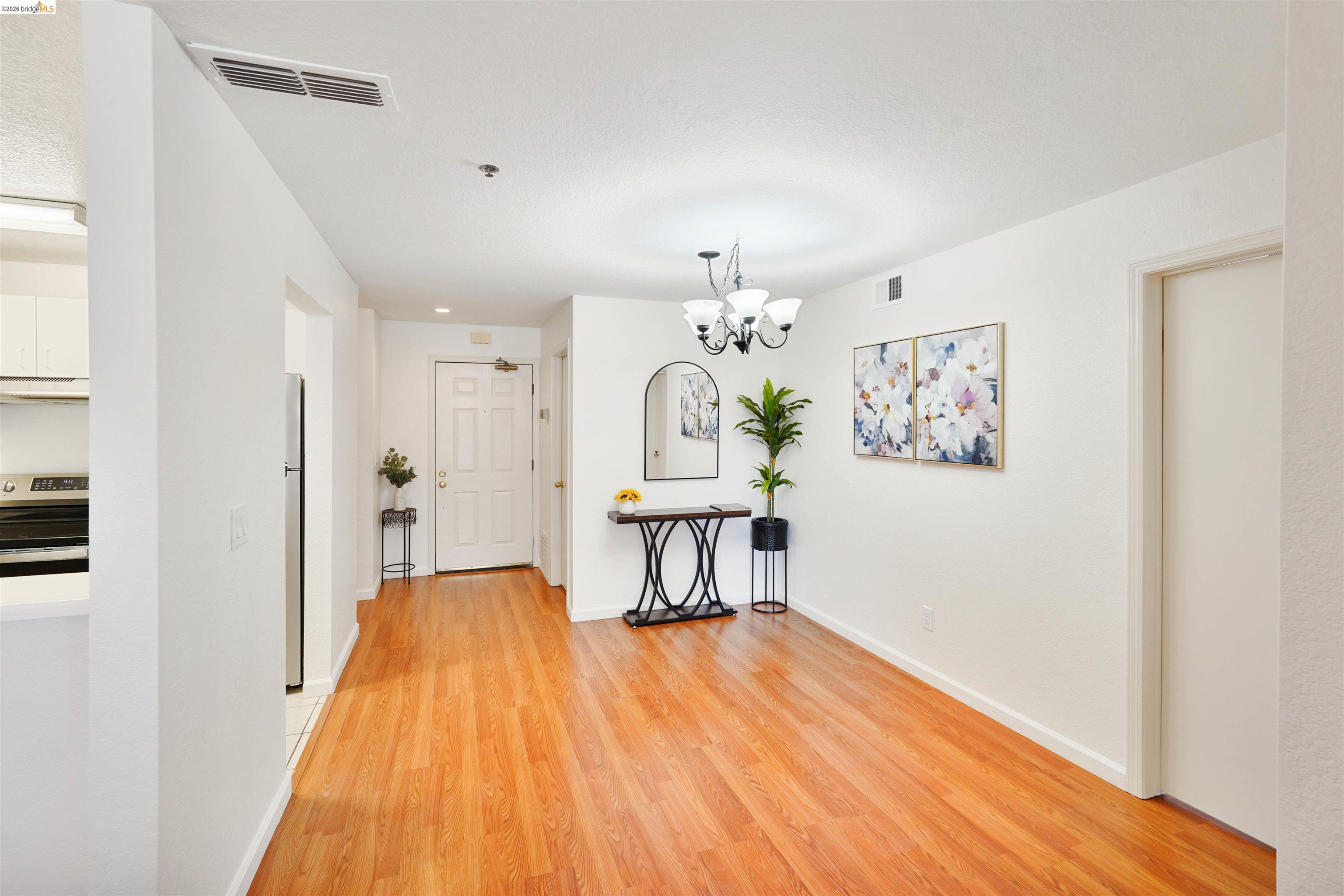 Photo #9: 41132957 Listing: Photo #9