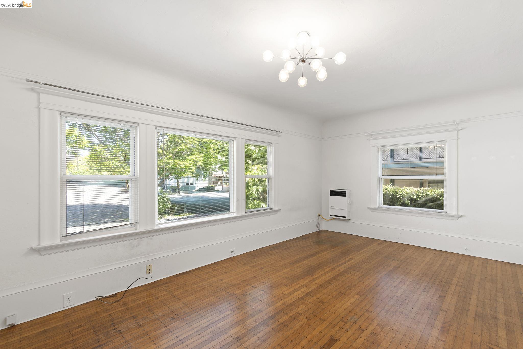 6437 Telegraph Ave, Oakland CA 94609 — photo 24