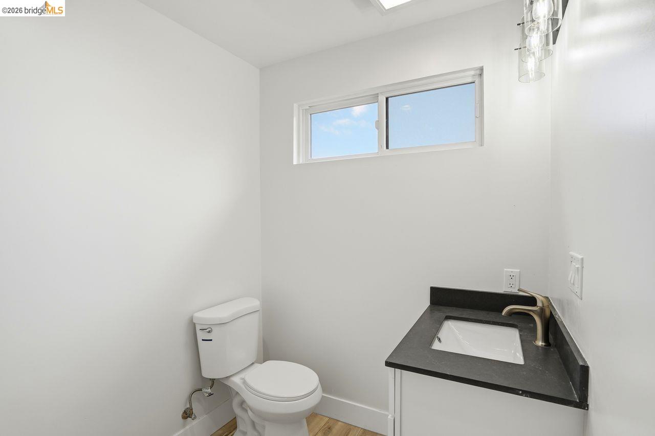 2469 Potter St, Oakland CA 94601 — photo 11