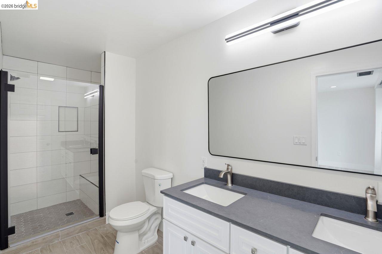 2469 Potter St, Oakland CA 94601 — photo 17
