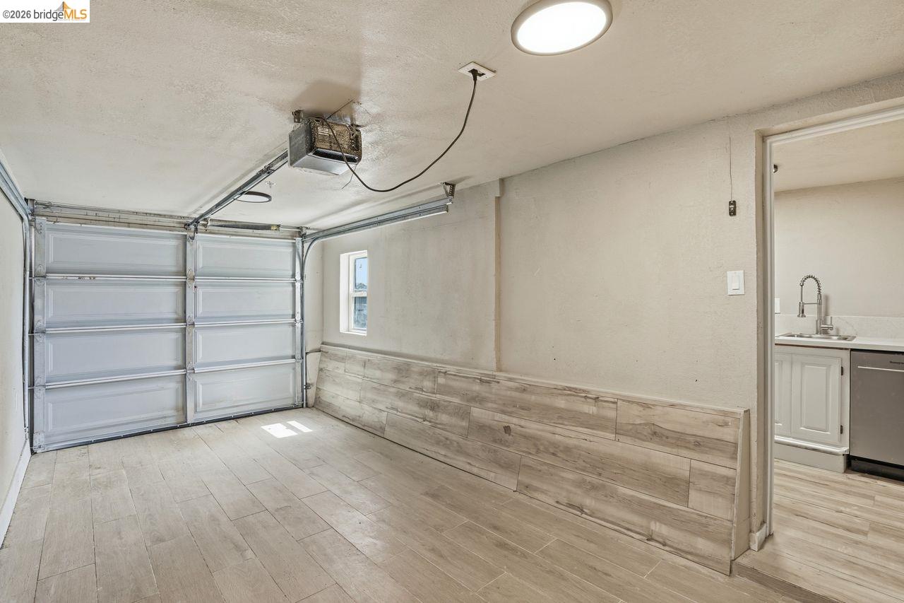 2469 Potter St, Oakland CA 94601 — photo 25