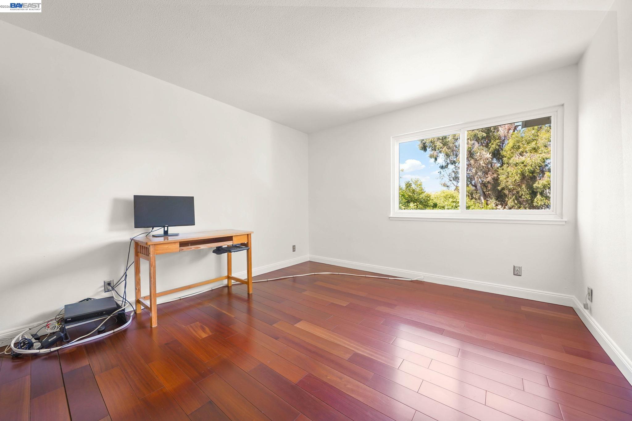Photo #15: 41132981 Listing: Photo #15