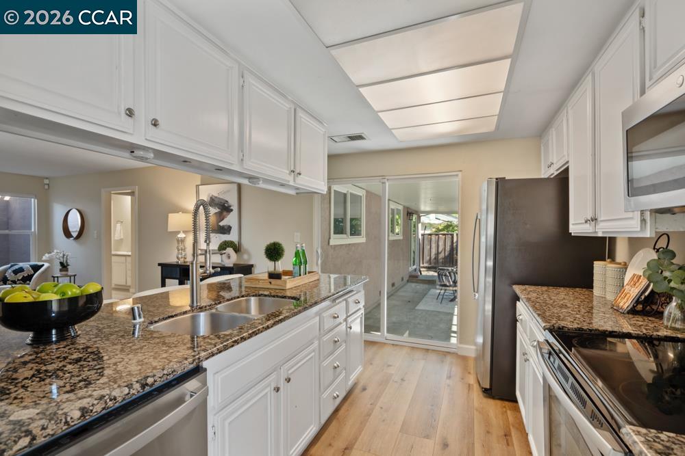 1394 Morning View Ct, Concord CA 94521 — photo 13