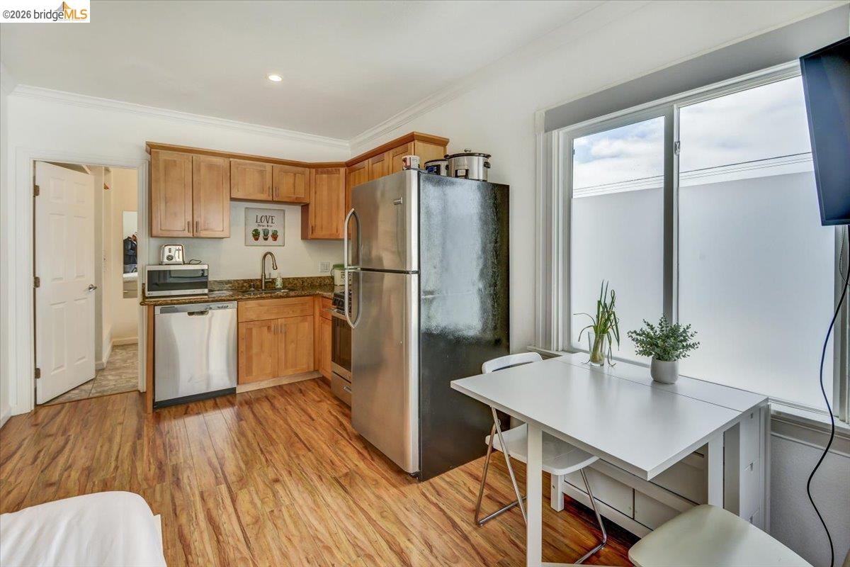 832 7th Ave, Oakland CA 94606 — photo 28