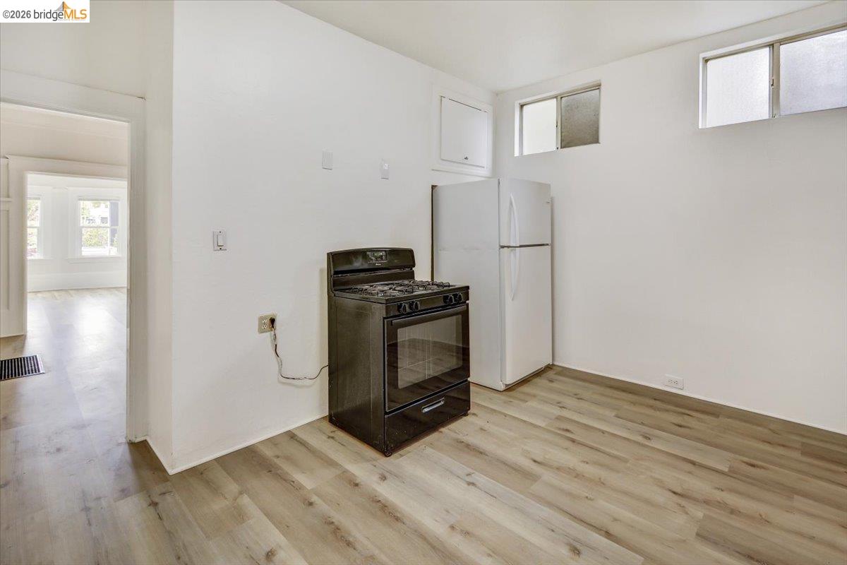 832 7th Ave, Oakland CA 94606 — photo 4