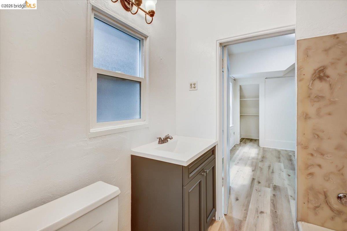 832 7th Ave, Oakland CA 94606 — photo 10