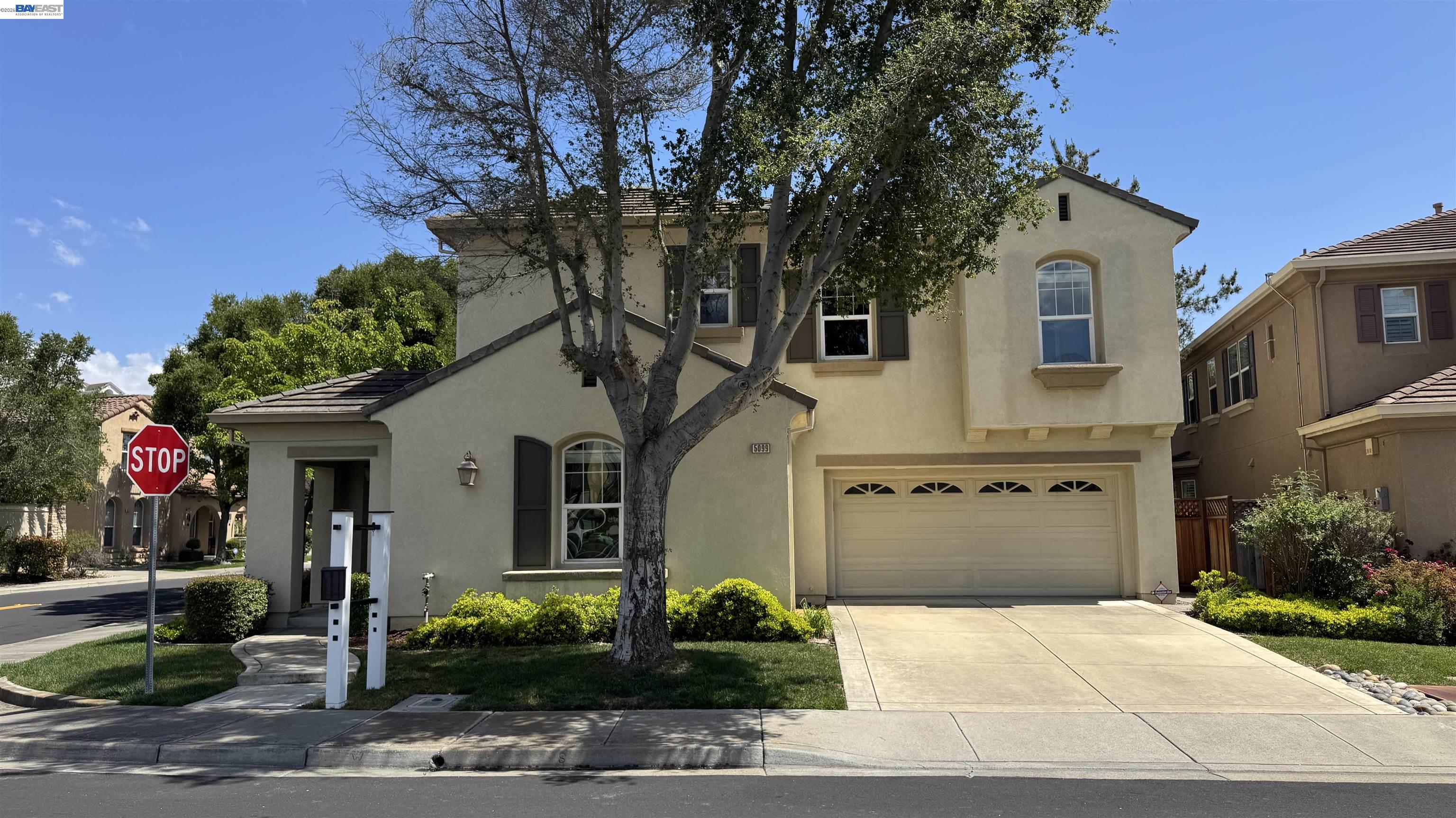 Photo of 5099 Round Hill Dr, Dublin, CA 94568