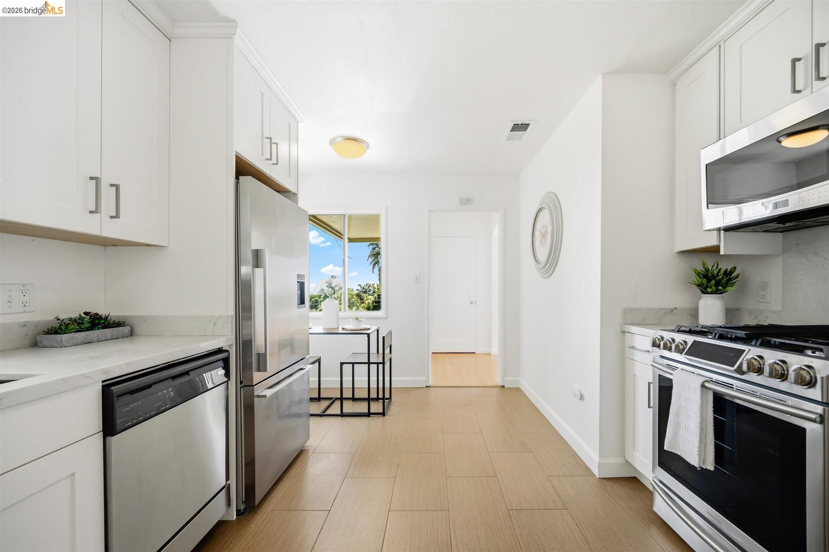 6914 Outlook Ave, Oakland CA 94605 — photo 21
