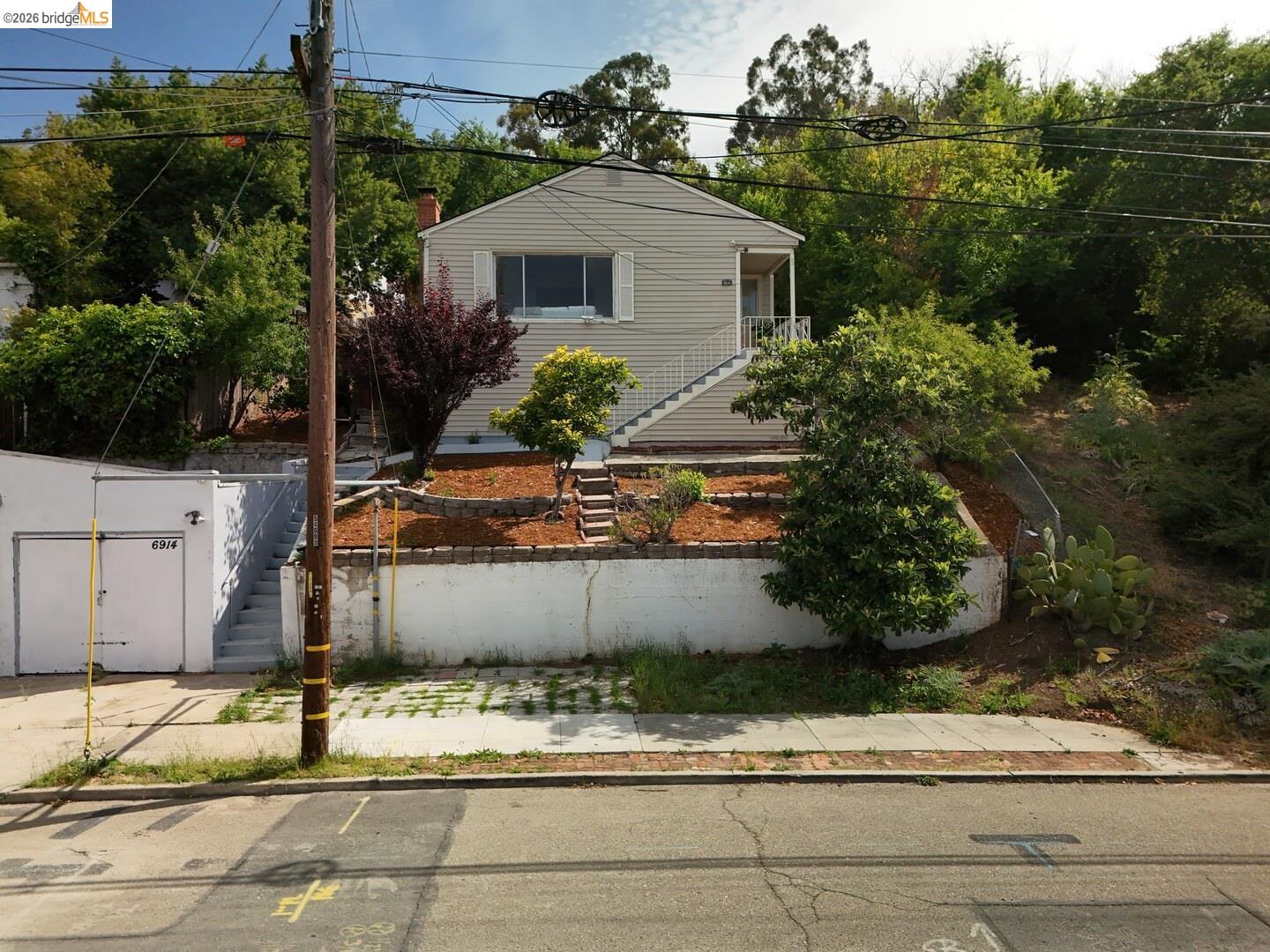 6914 Outlook Ave, Oakland CA 94605 — photo 35