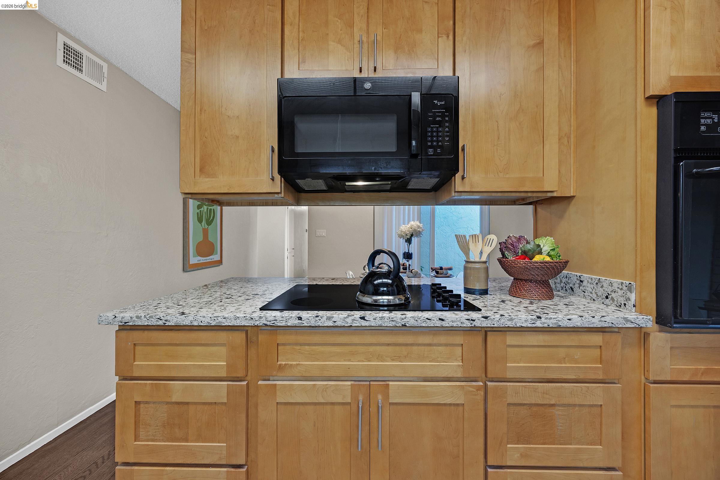 970 Kittery Way, Pinole, CA, 94564